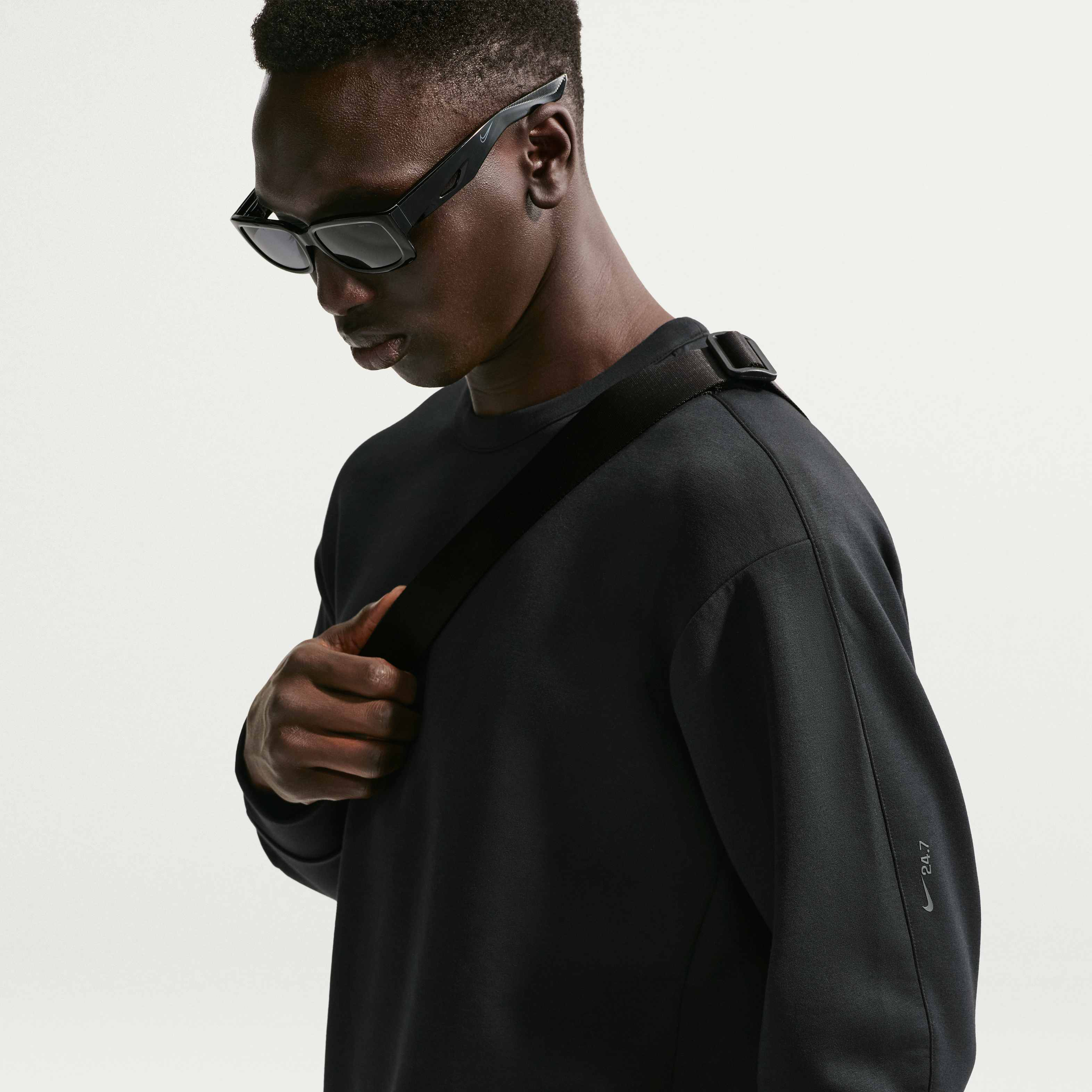 نايكي 24.7 امبوسبلي سوفت image number 2