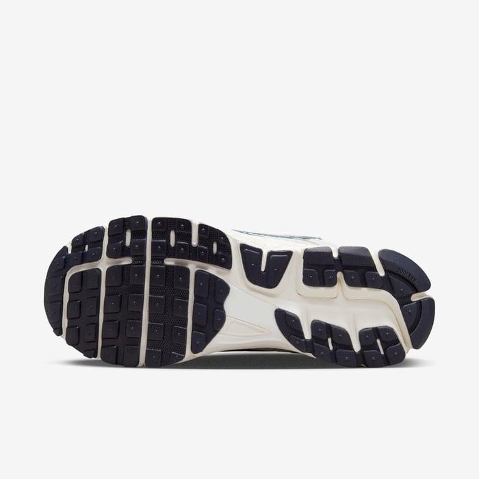 Nike Zoom Vomero 5 image number 2 Nike Zoom Vomero 5 image number 2
