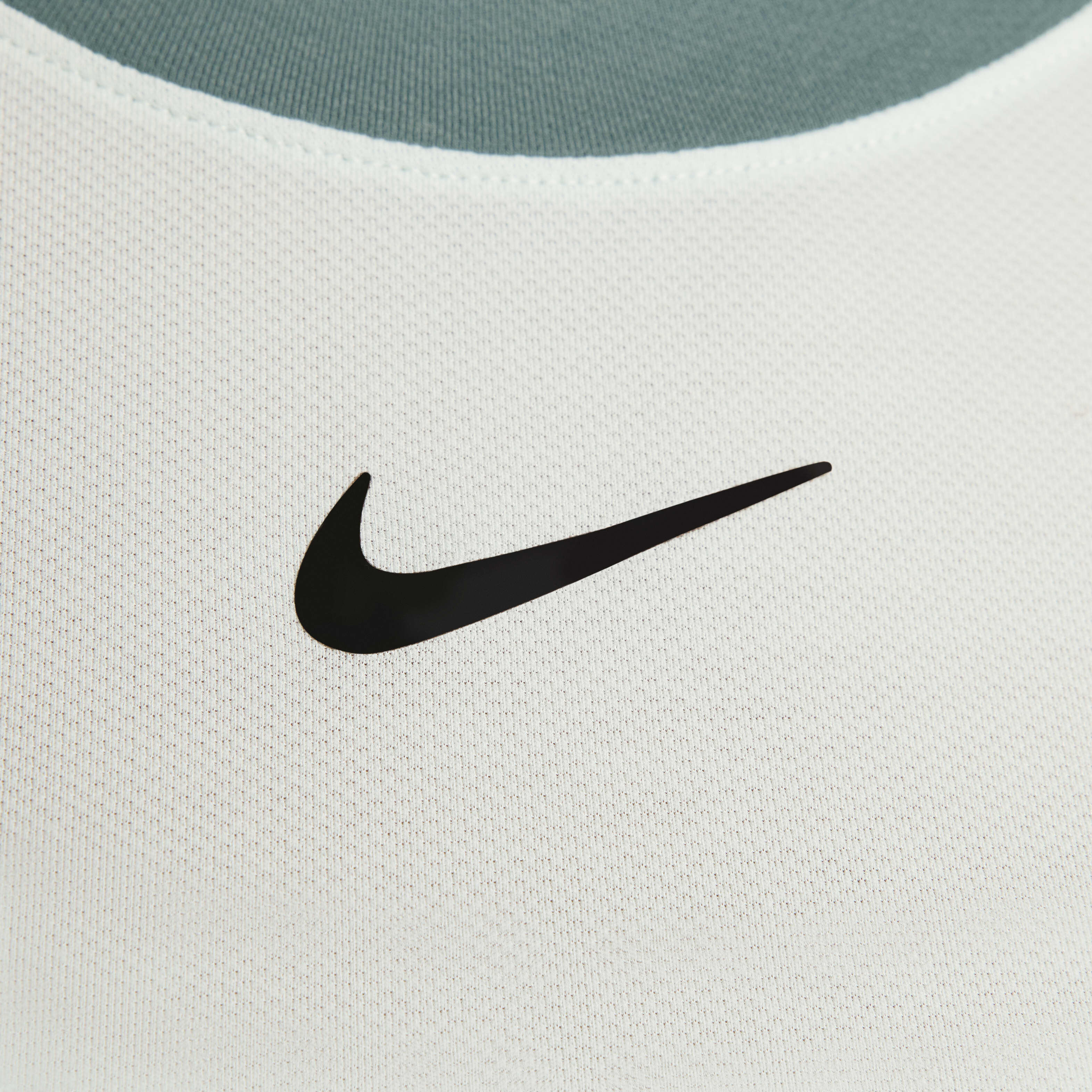 NikeCourt Advantage image number 3