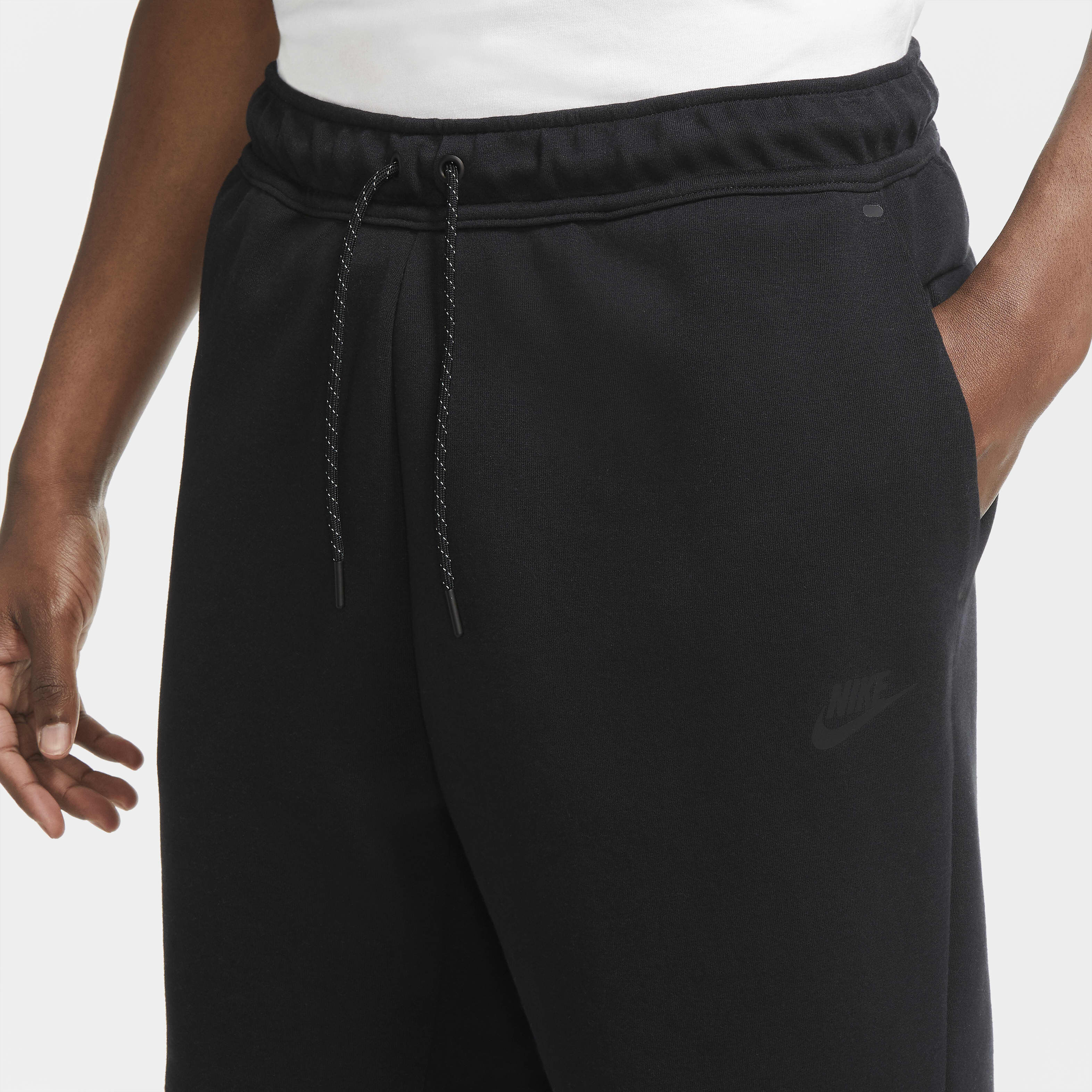 Nike Sportswear Tech Fleece image number 2