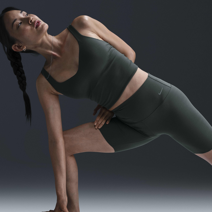 نايكي زينفي image number 1 نايكي زينفي image number 1