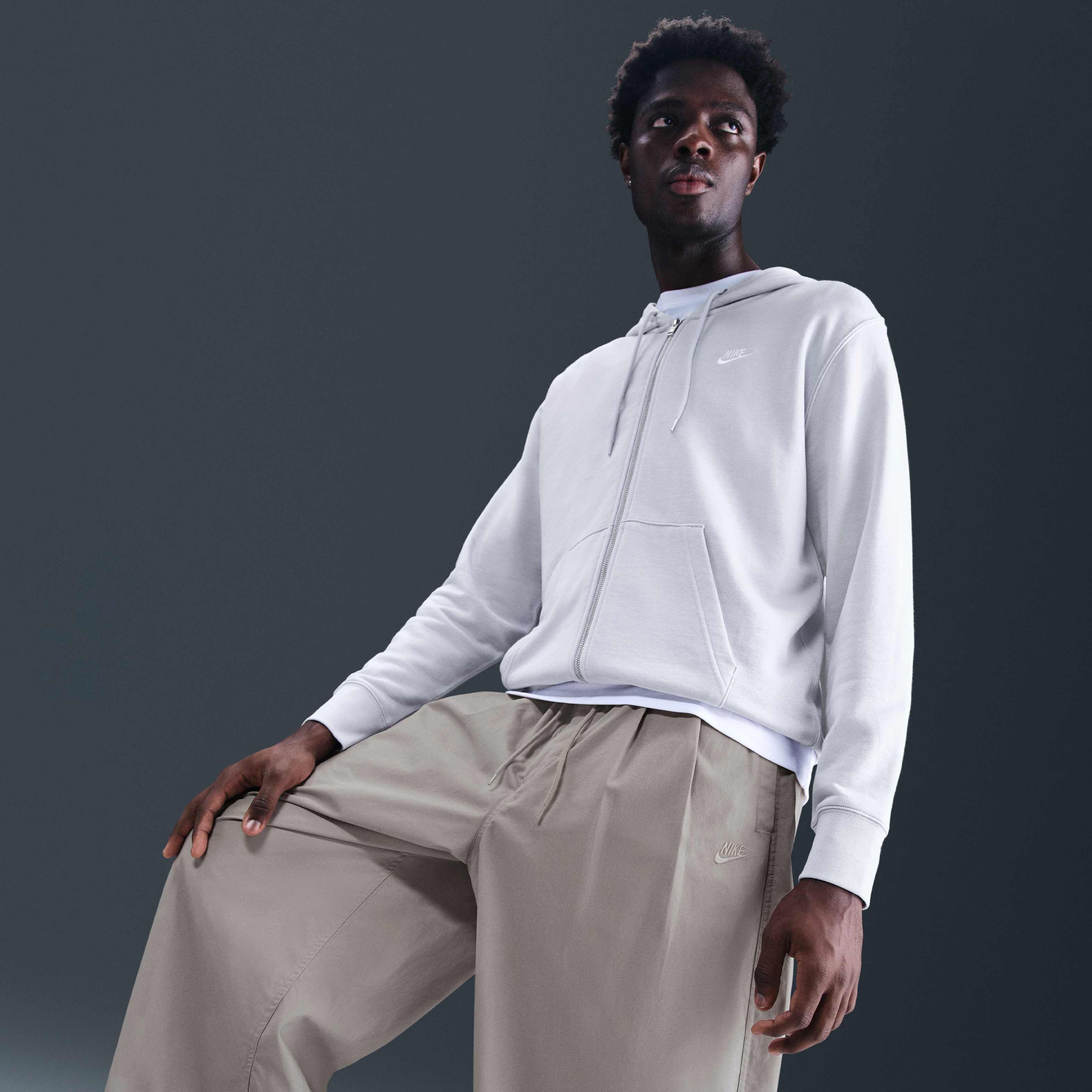 نايكي كلوب image number 4