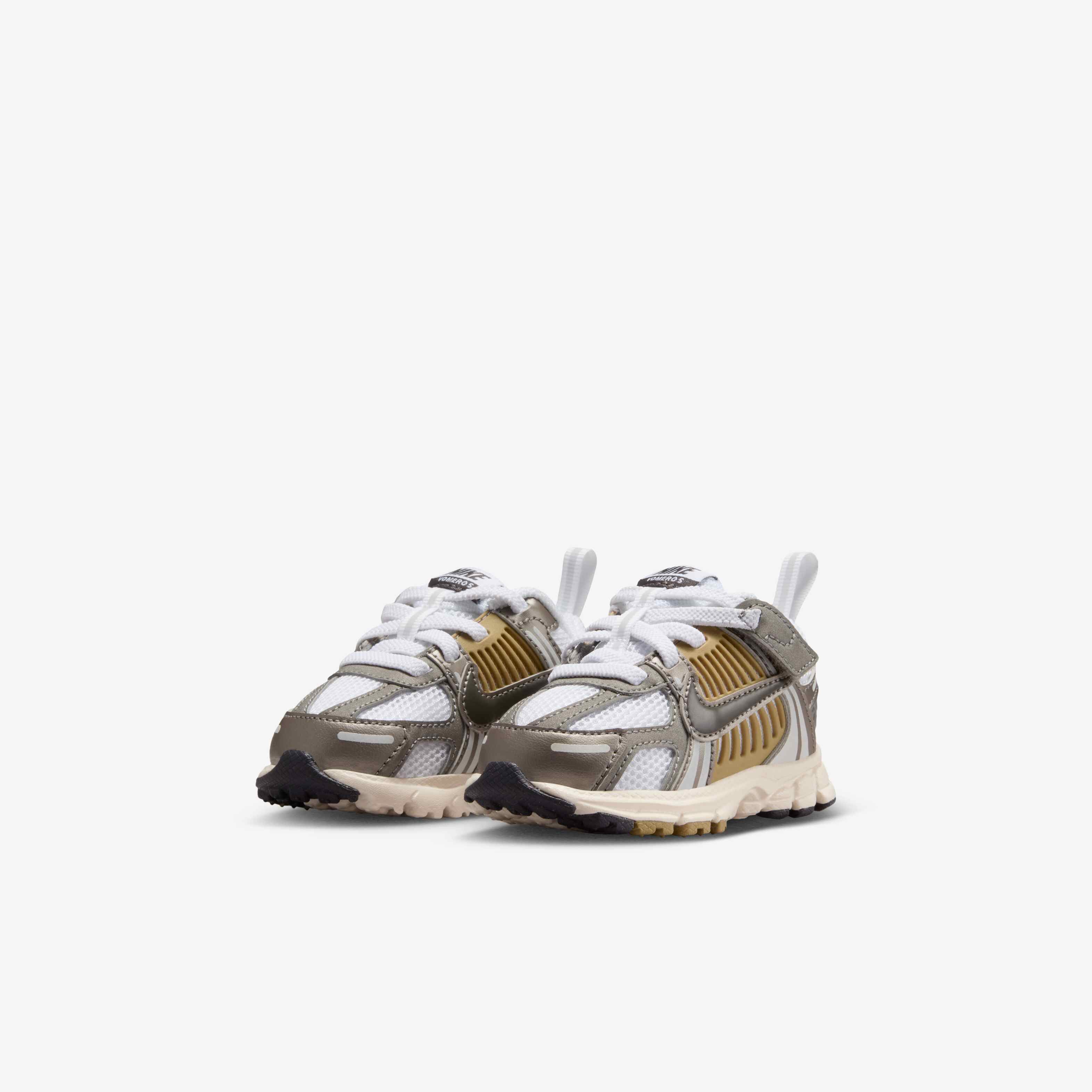 Nike Vomero 5 image number 4