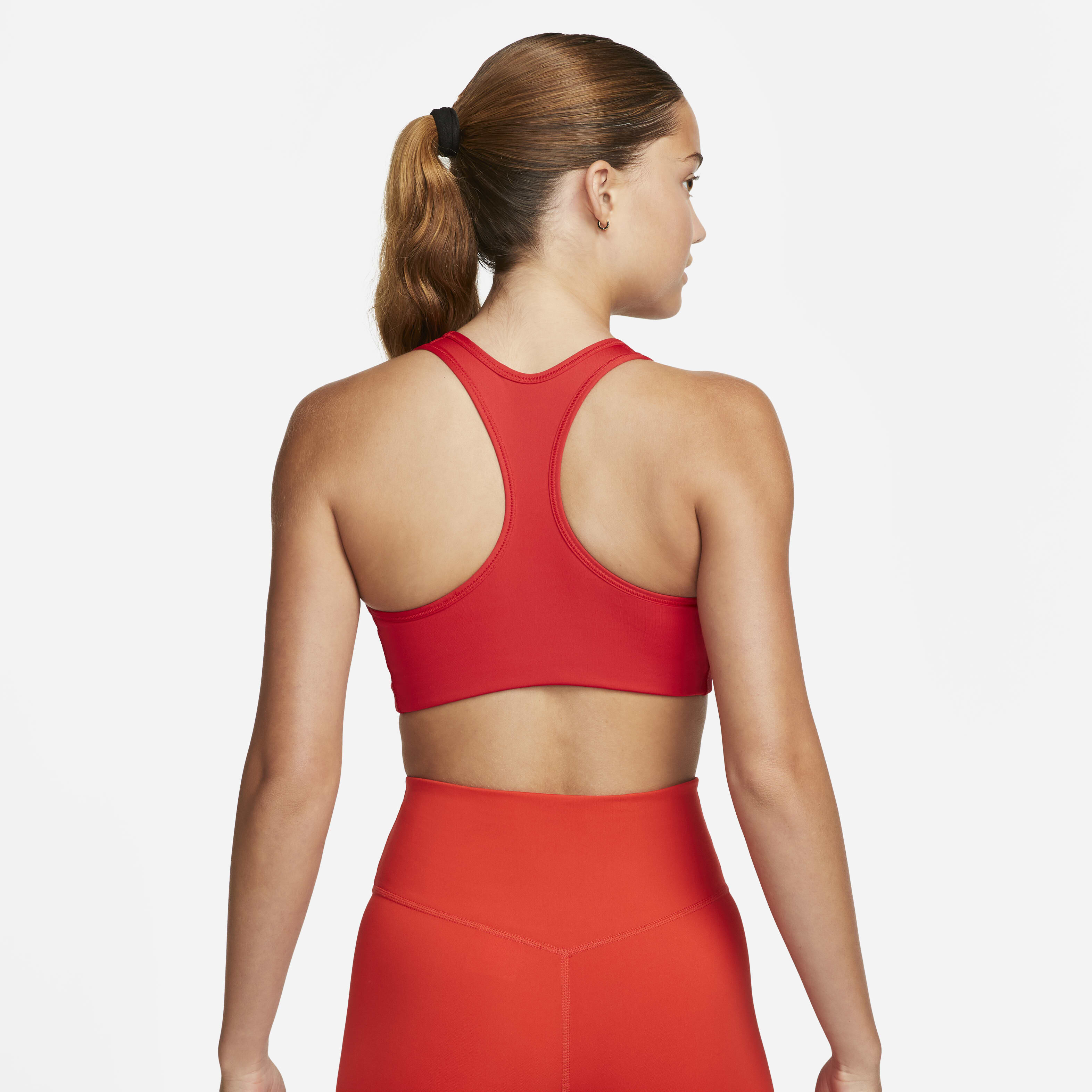 نايكي سووش image number 1