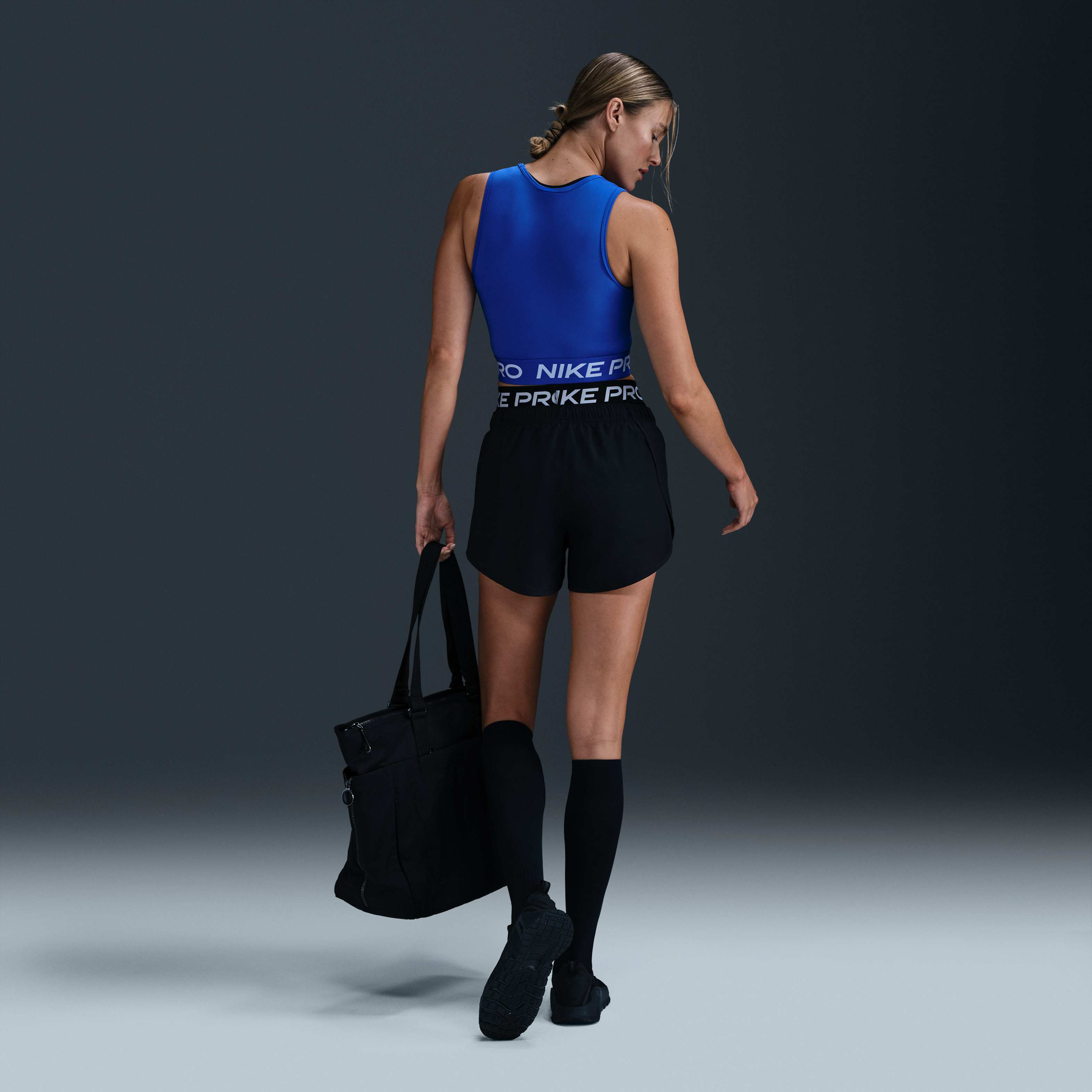 نايكي برو image number 4