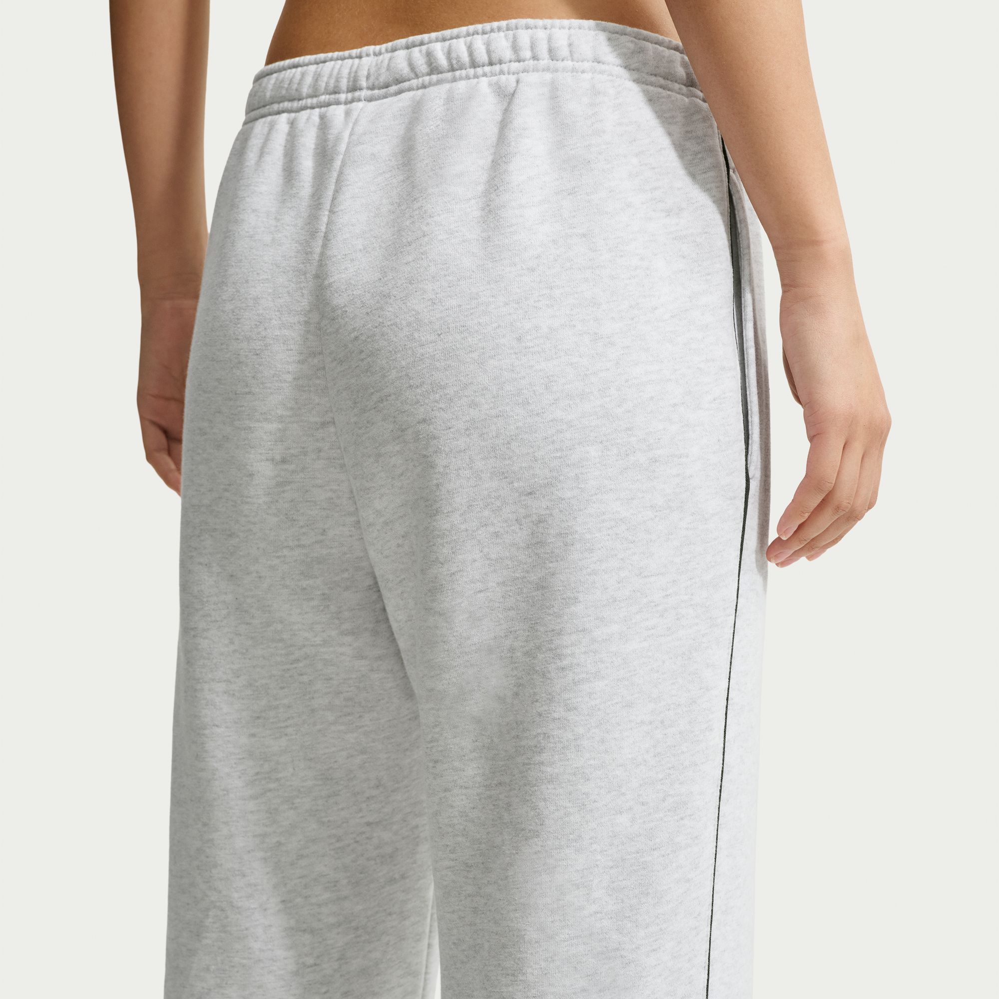 Nike Studio Fleece Medium Weight image number 3