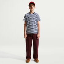 نايكي سبورتسوير