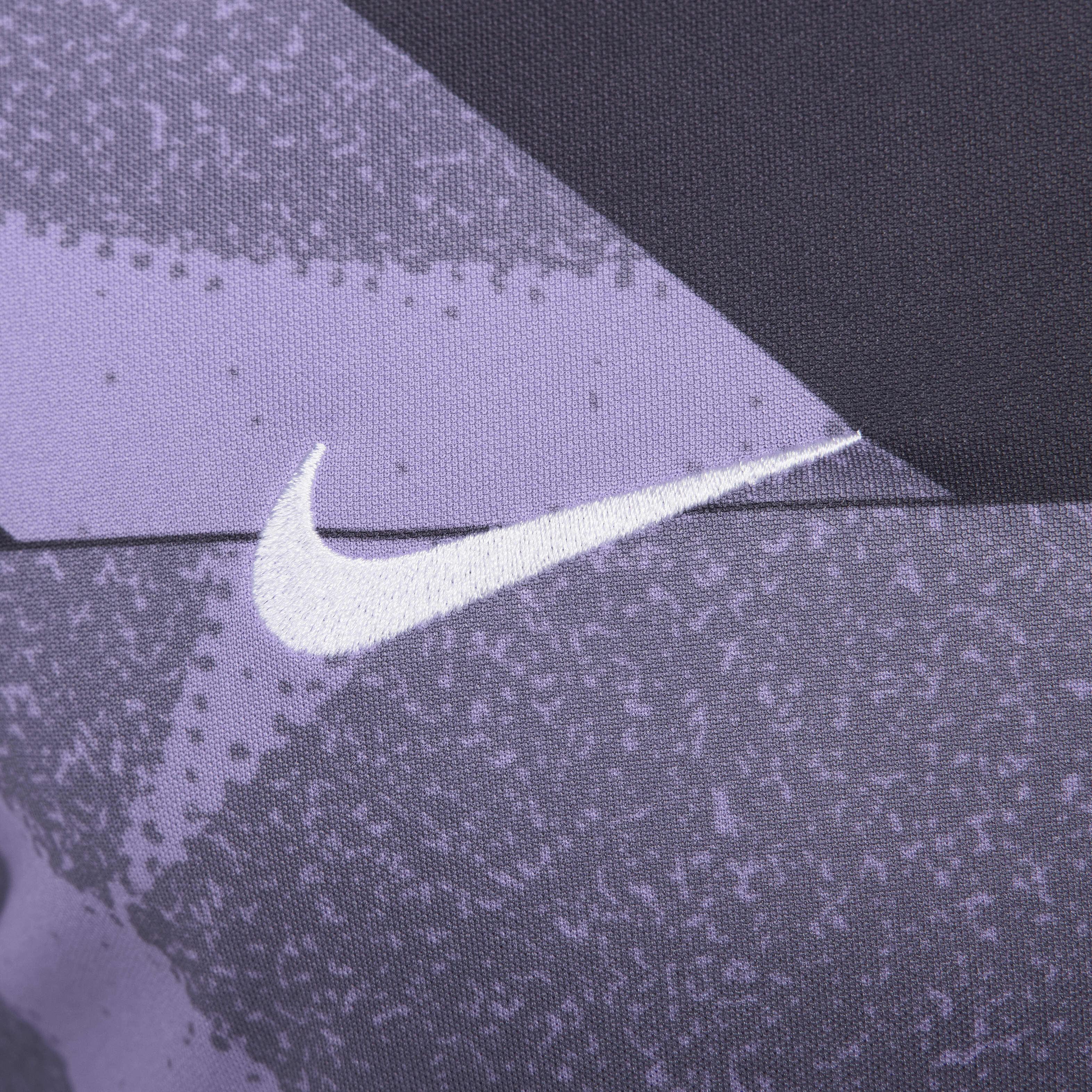 Liverpool F.C. Academy Pro Third image number 4
