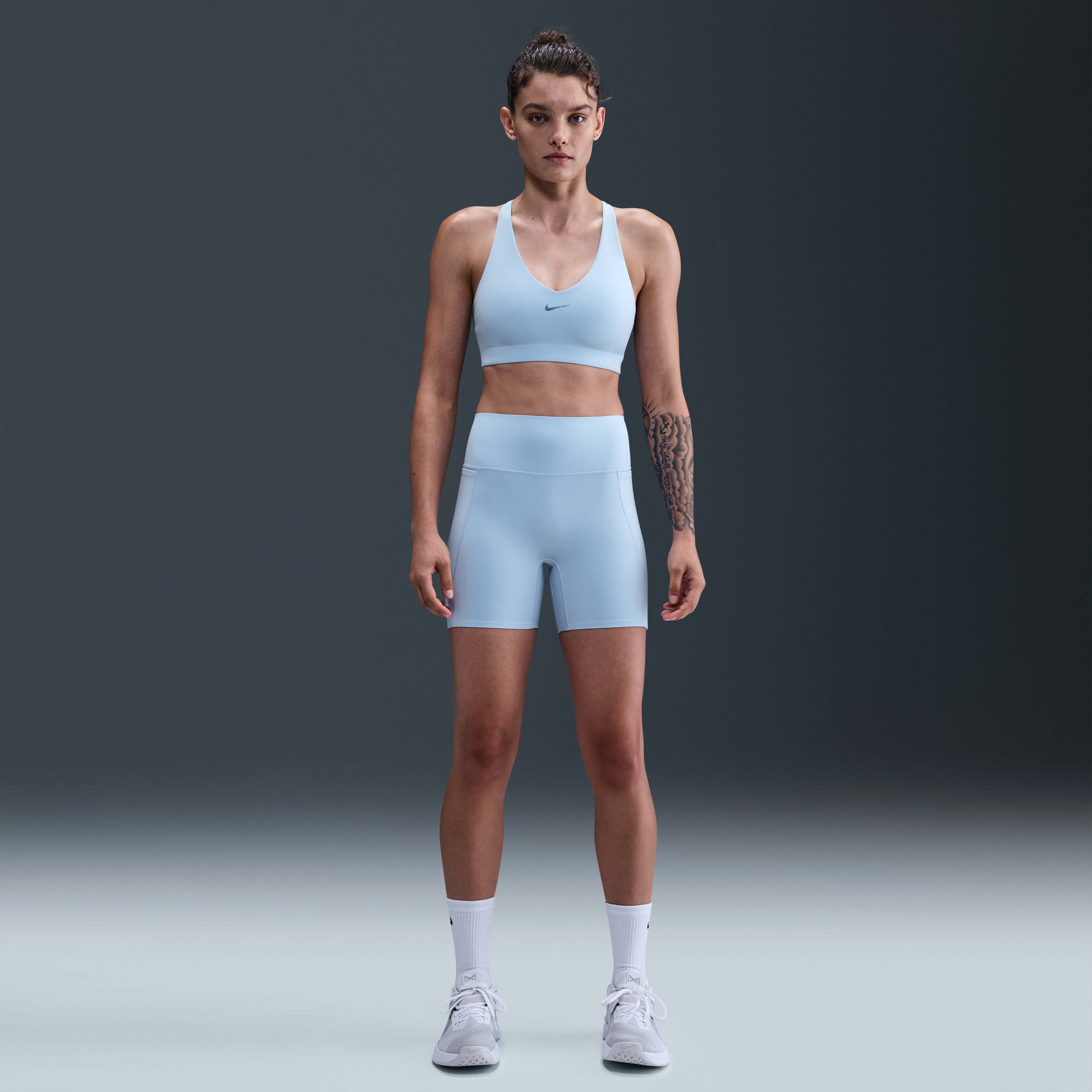 Nike Universa image number 0