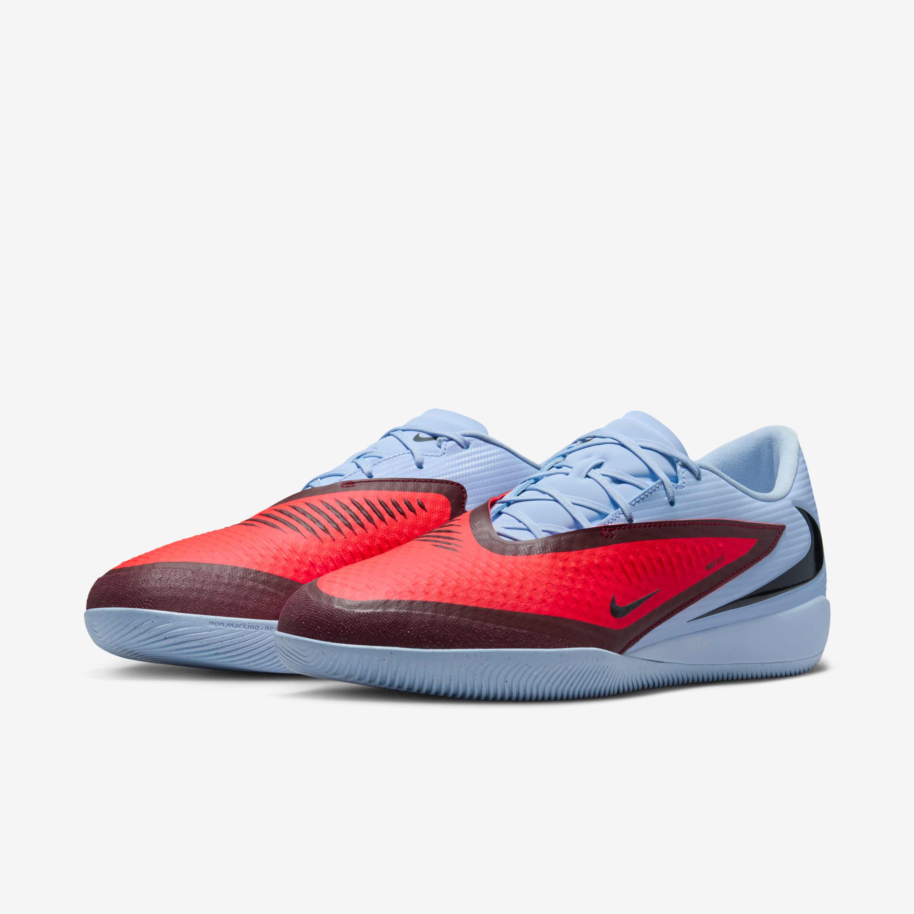 Nike Phantom 6 Low Academy image number 4
