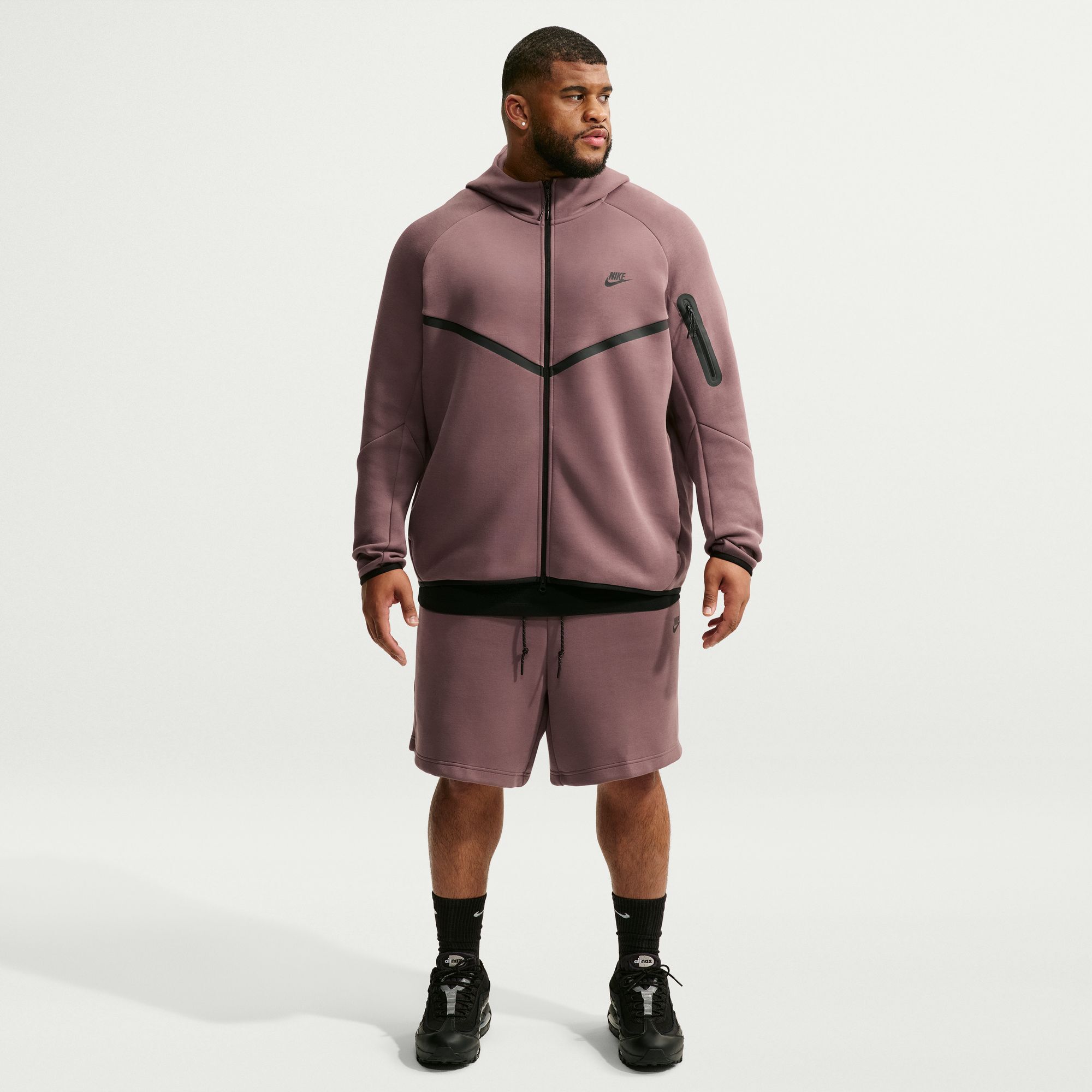 Nike Tech image number 8
