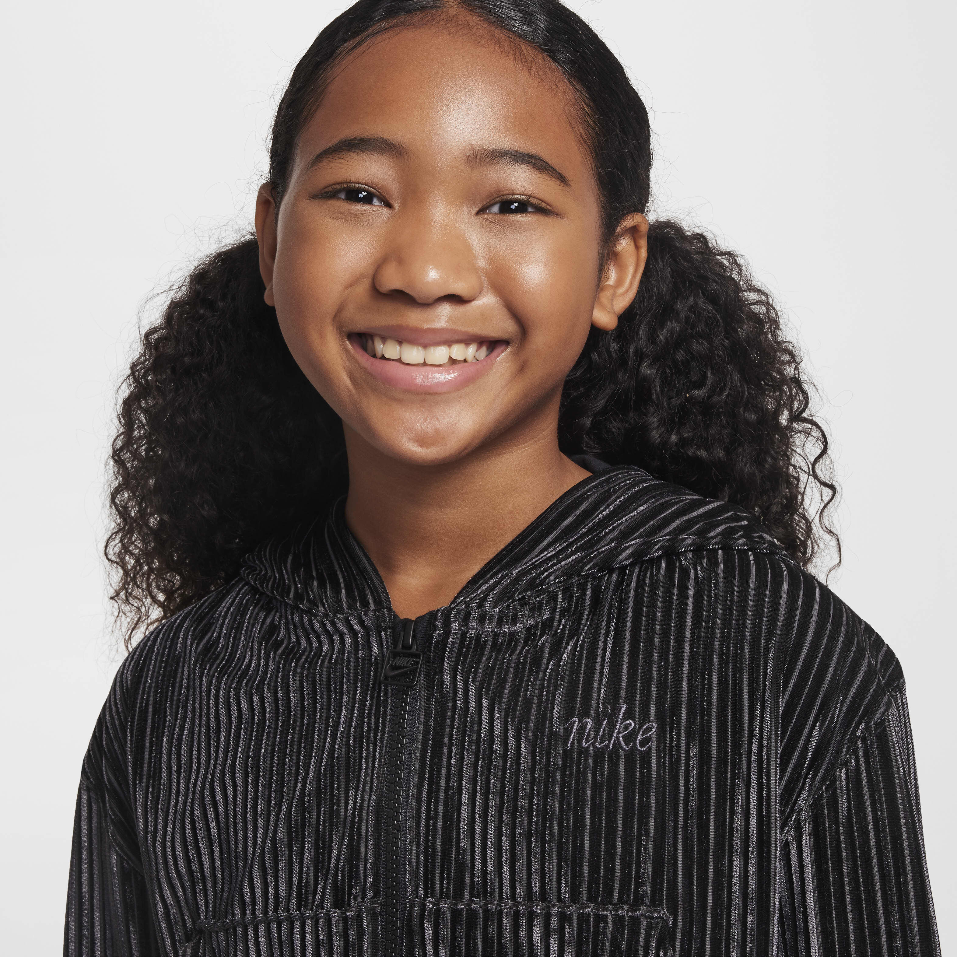 نايكي سبورتسوير image number 2