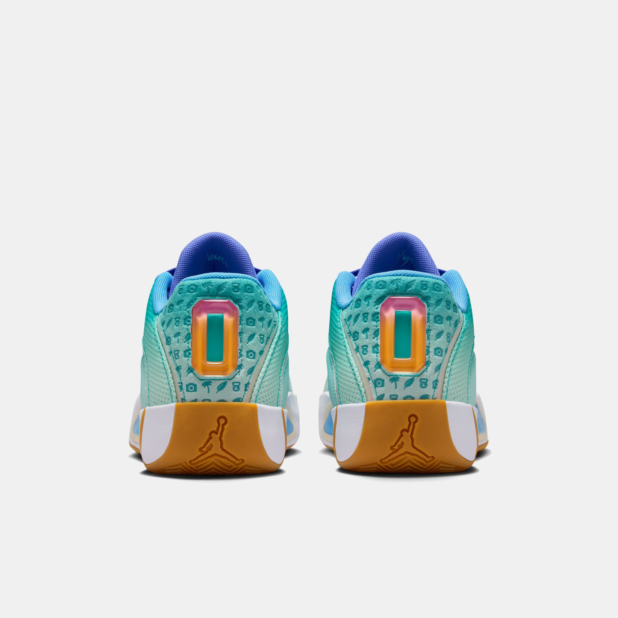 Tatum 4 SE image number 1