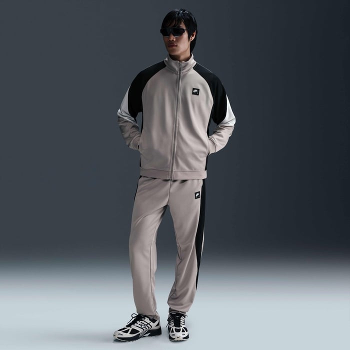 Nike Air image number 3 Nike Air image number 3