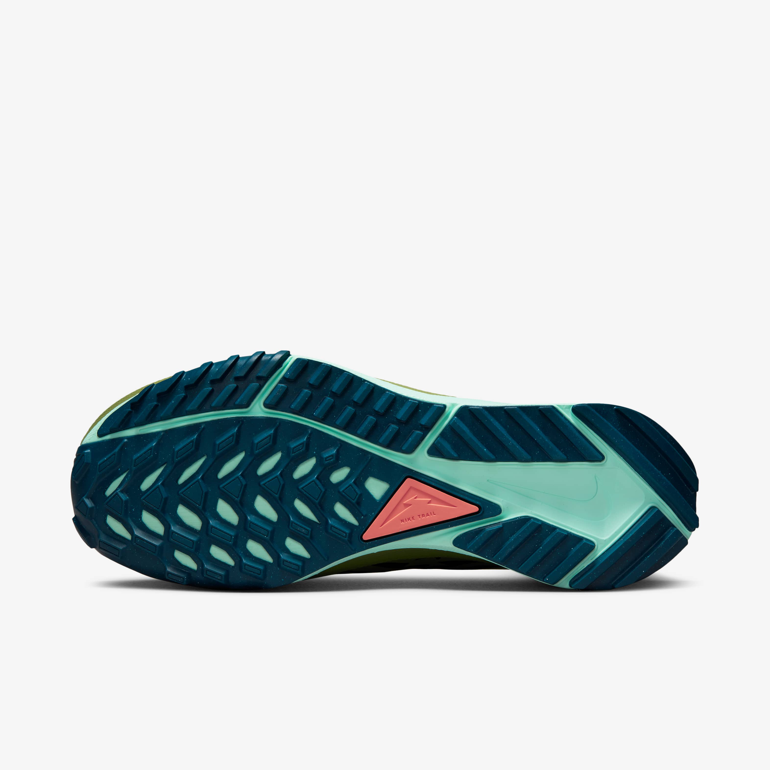 Nike Pegasus Trail 4 image number 1