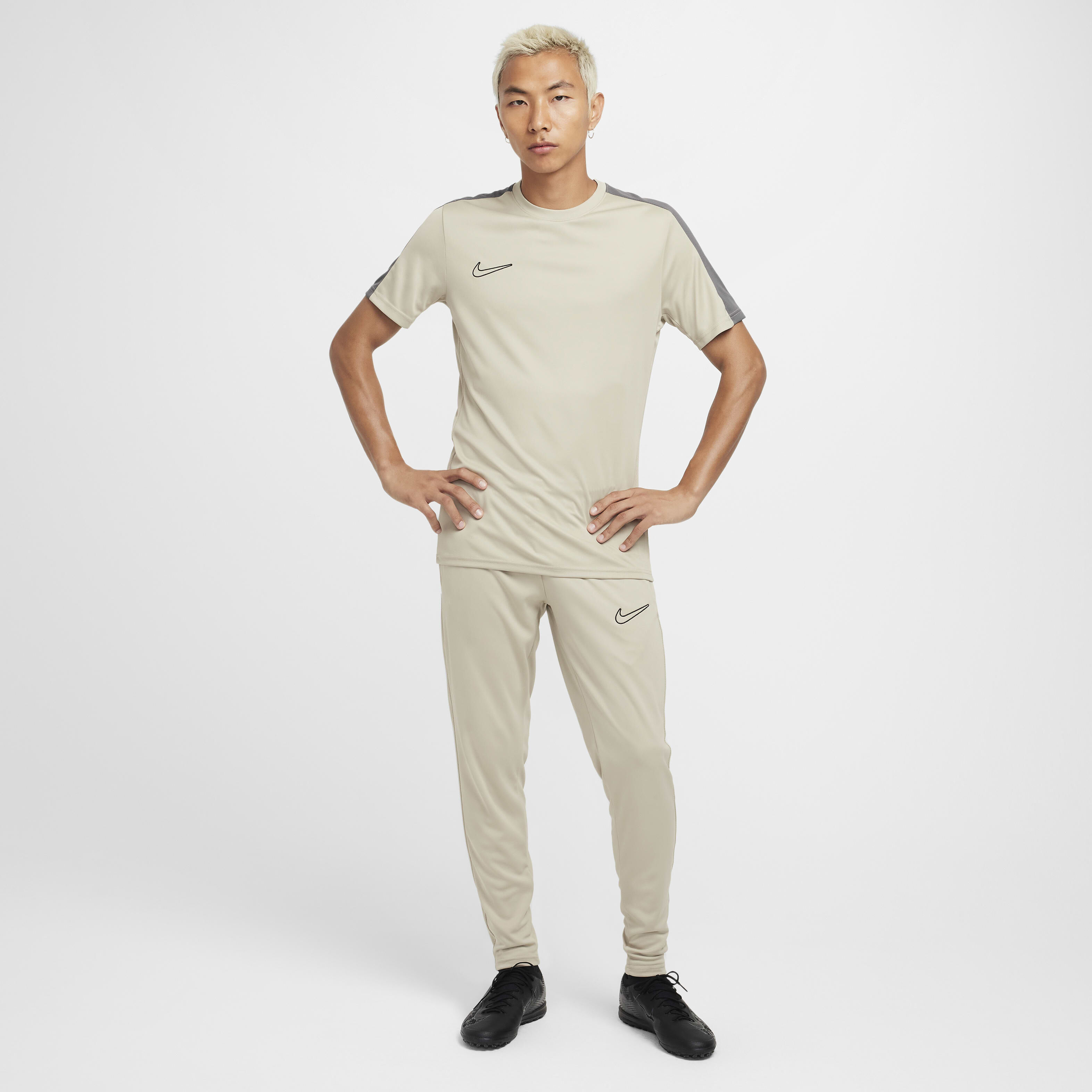 Nike Academy image number 5