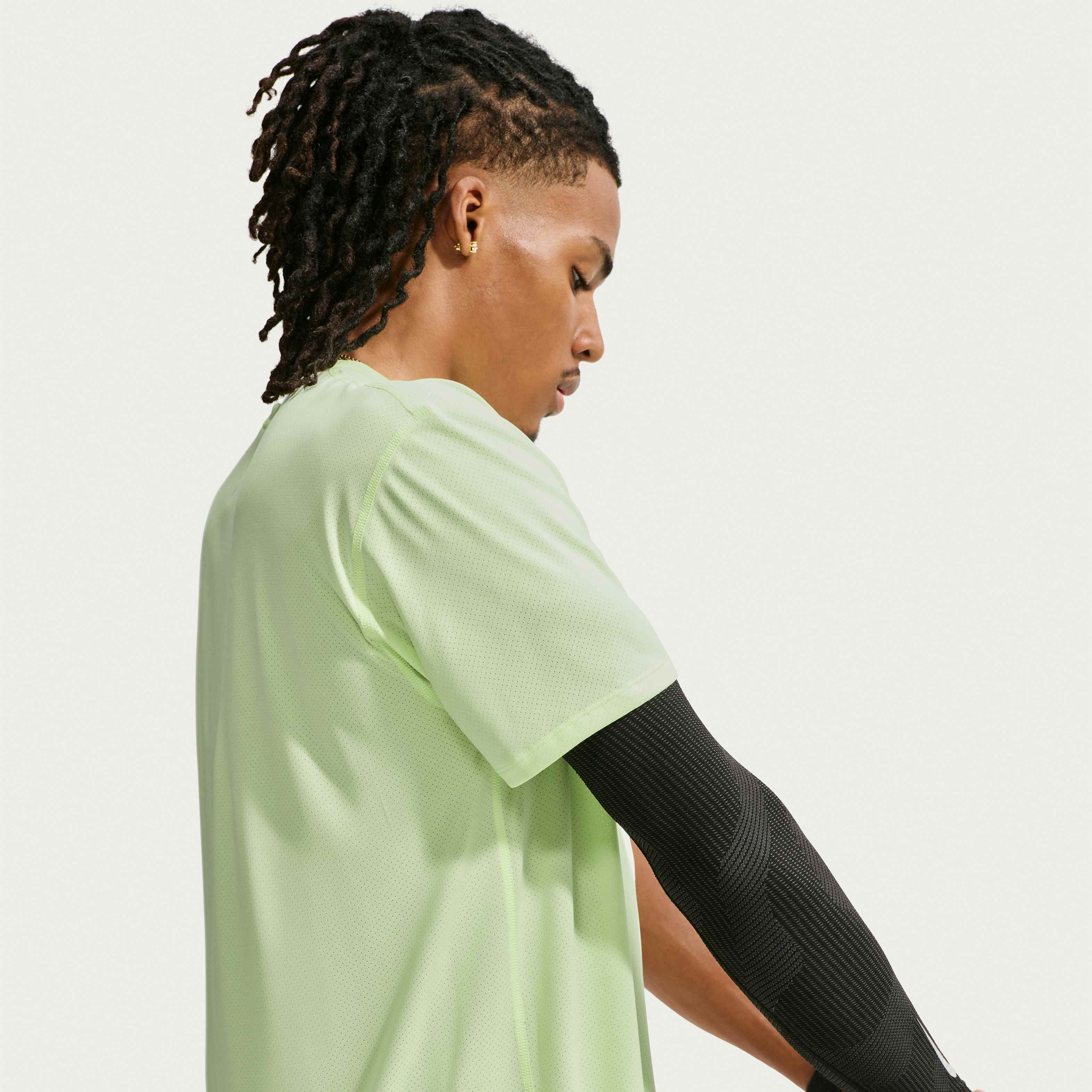 Nike image number 1