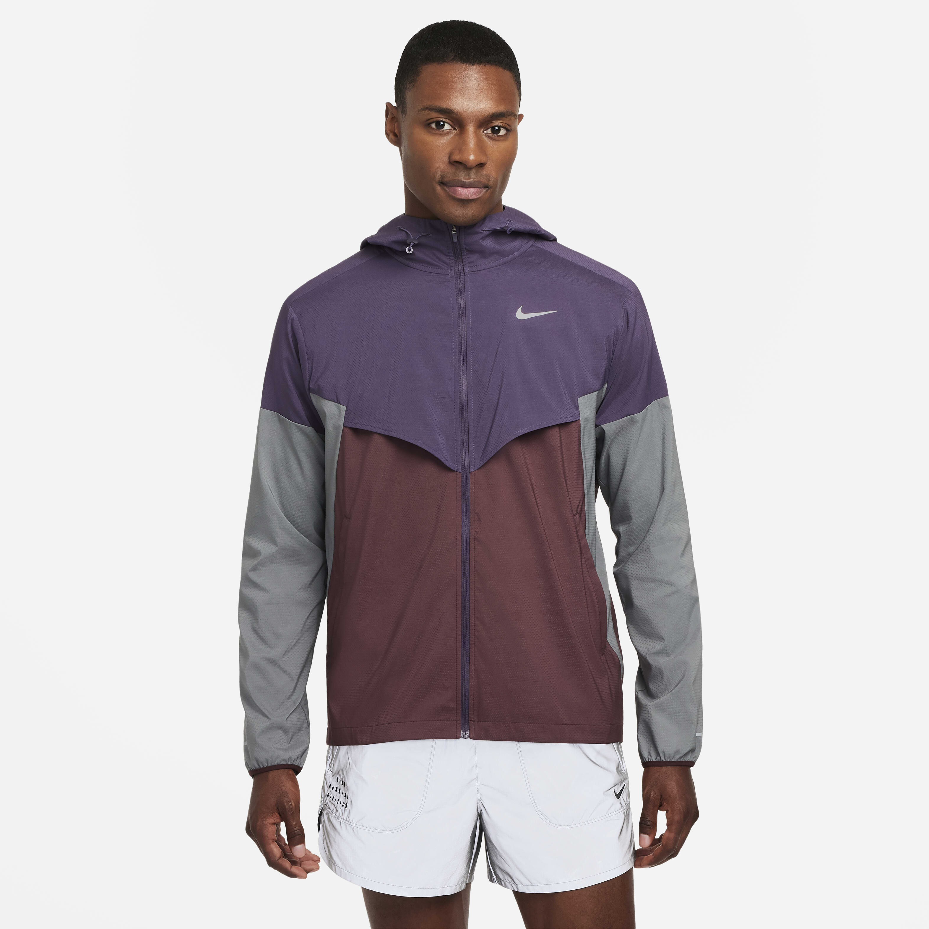 Essential hooded running jacket nike best sale