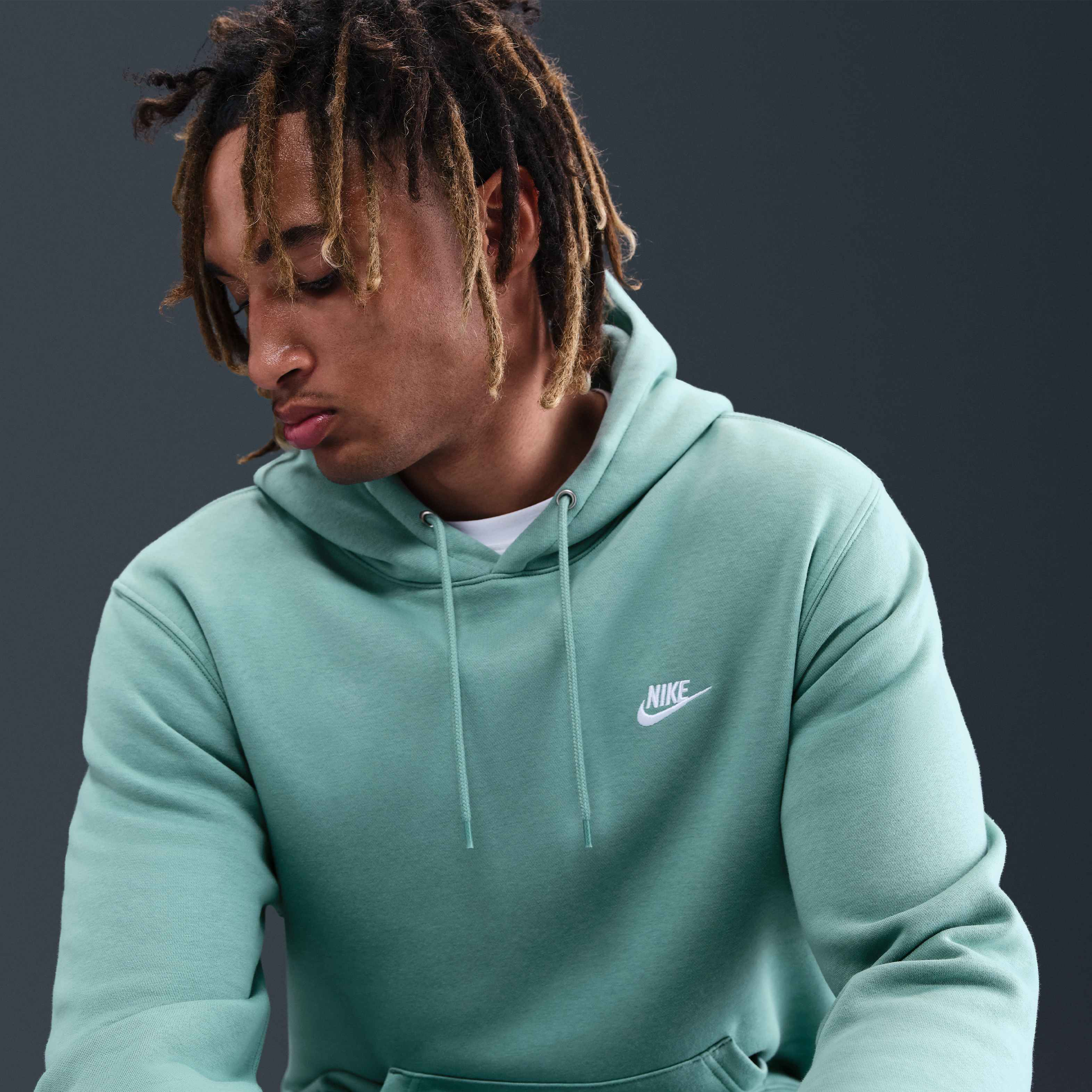 Nike Club image number 2