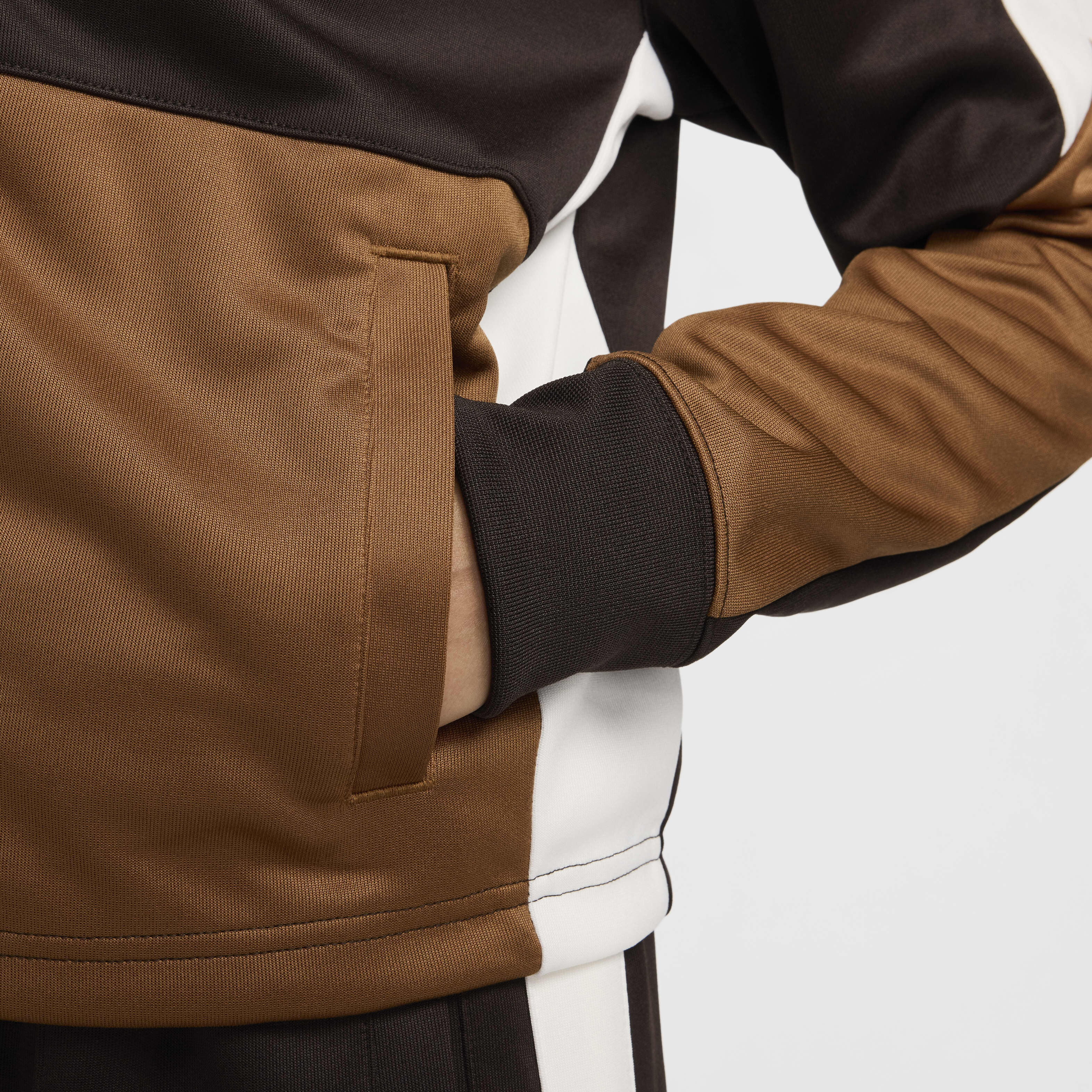 نايكي سبورتسوير image number 4