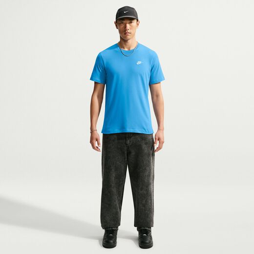 Nike Sportswear Club