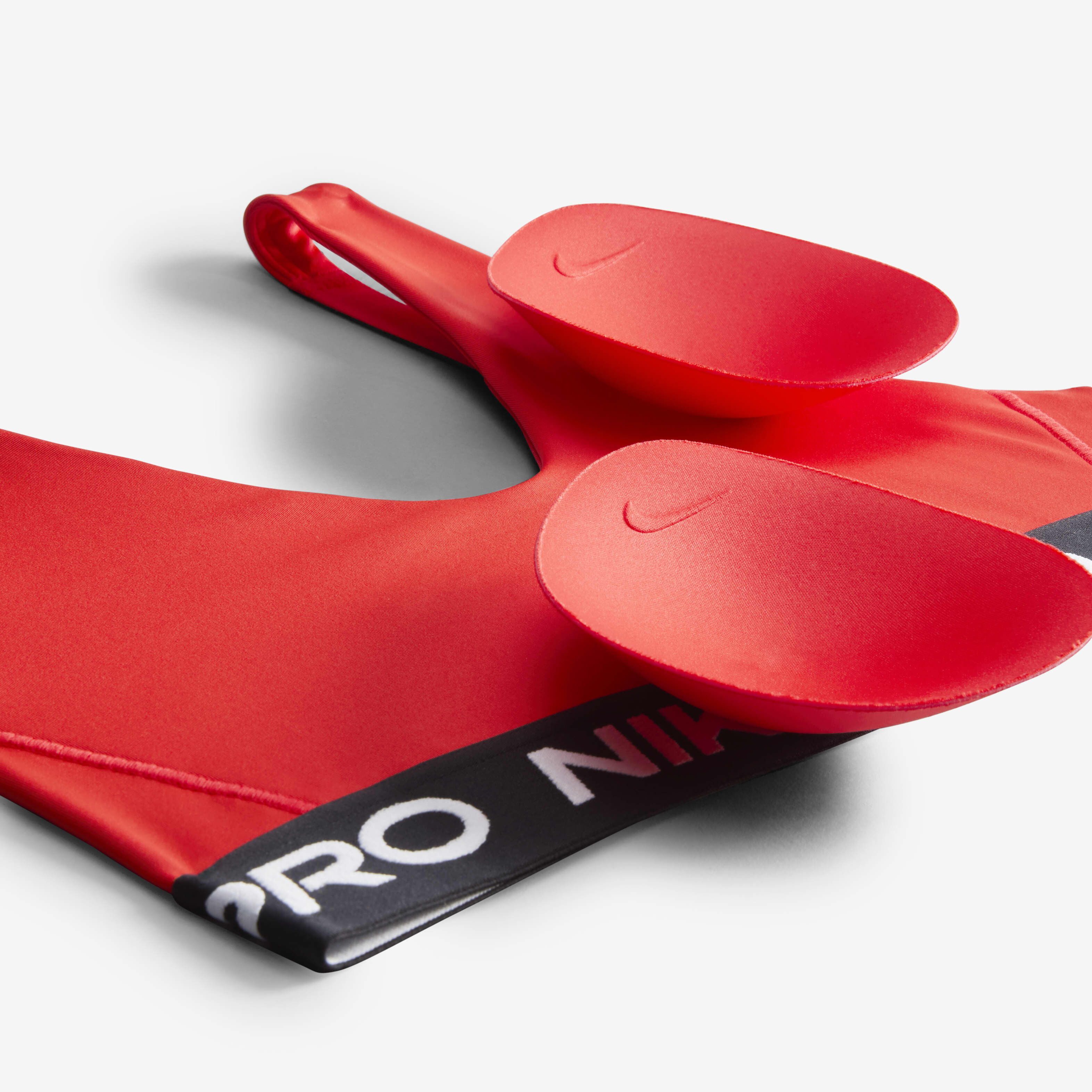 Nike Pro Indy Plunge image number 3