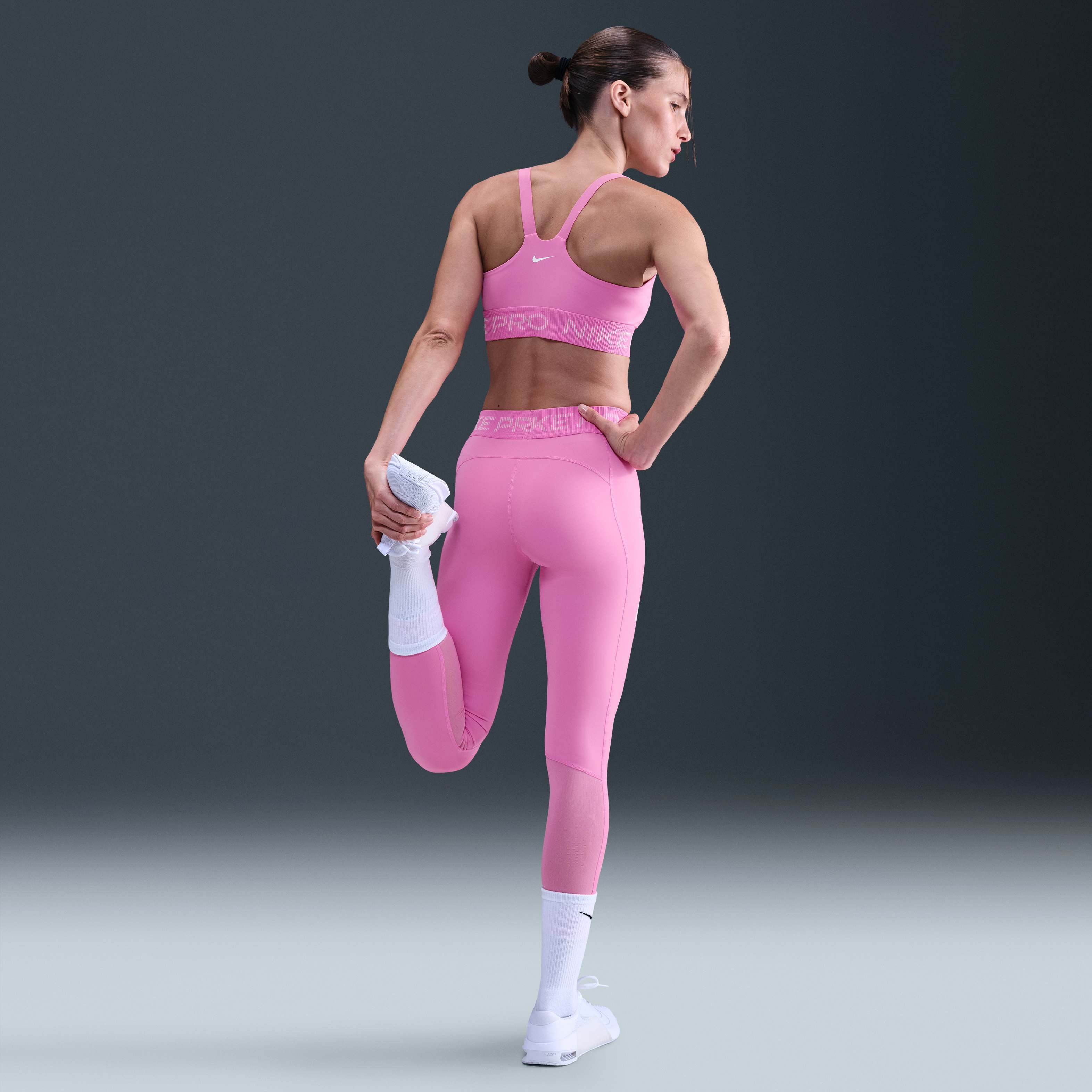 نايكي برو image number 4