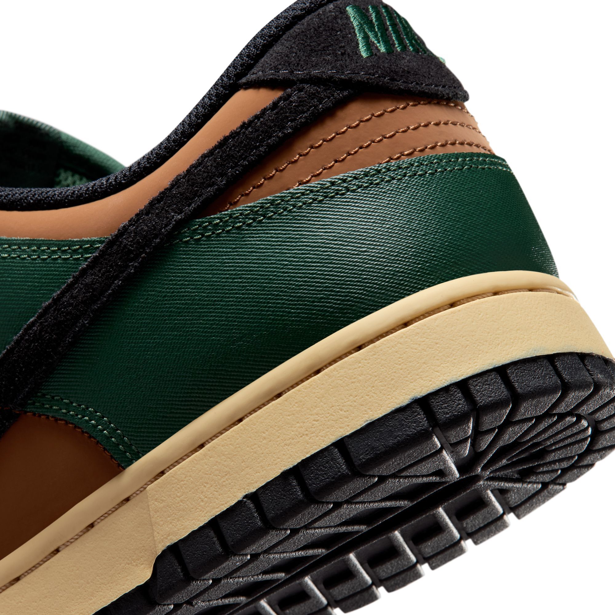 Nike Dunk Low Retro image number 7