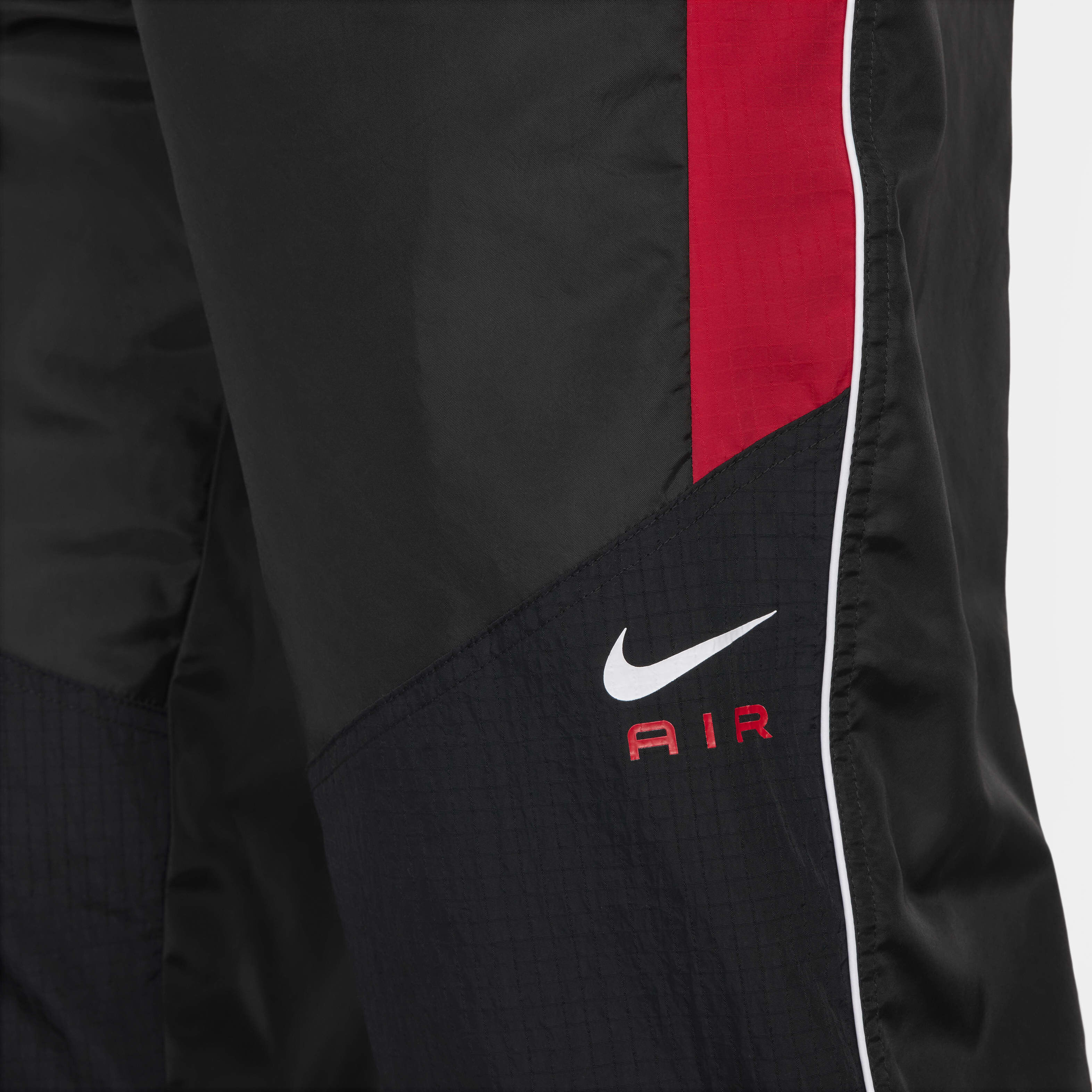 Buy Nike Air Men s Woven Trousers Nike UAE Official