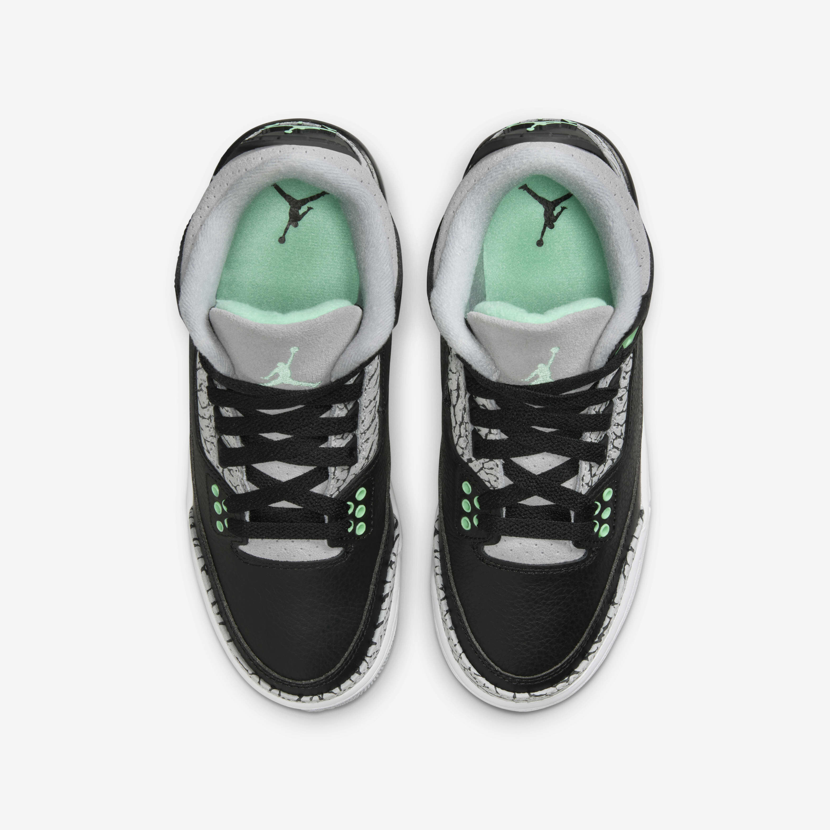 Nike jordan retro 3 black cement hotsell