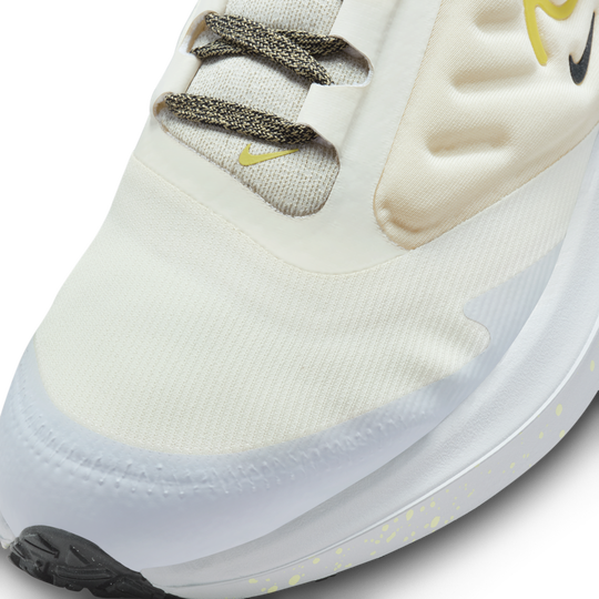 Shop Air Winflo 9 Shield Women's Weatherised Road Running Shoes | Nike UAE