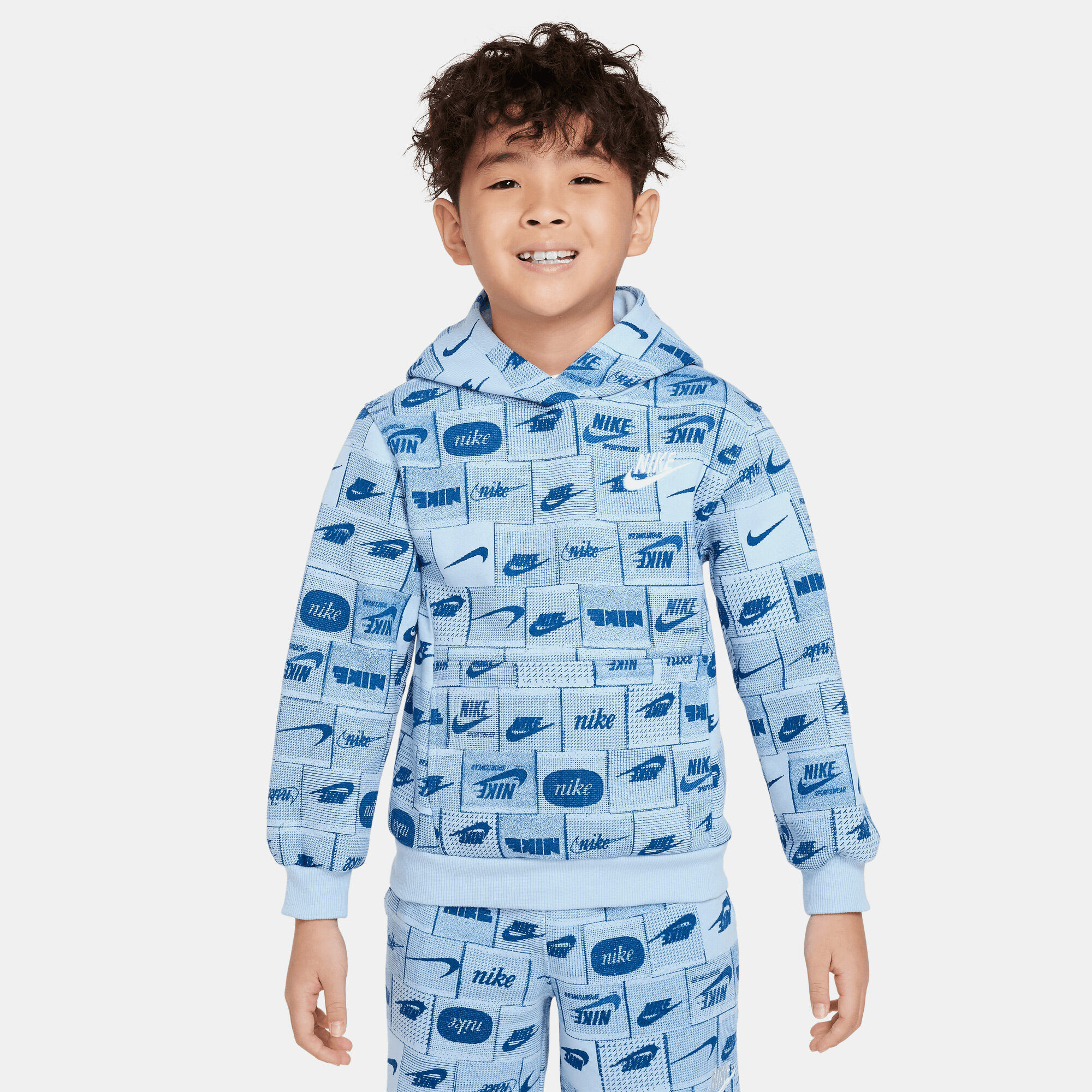 Nike Sportswear Club image number 0