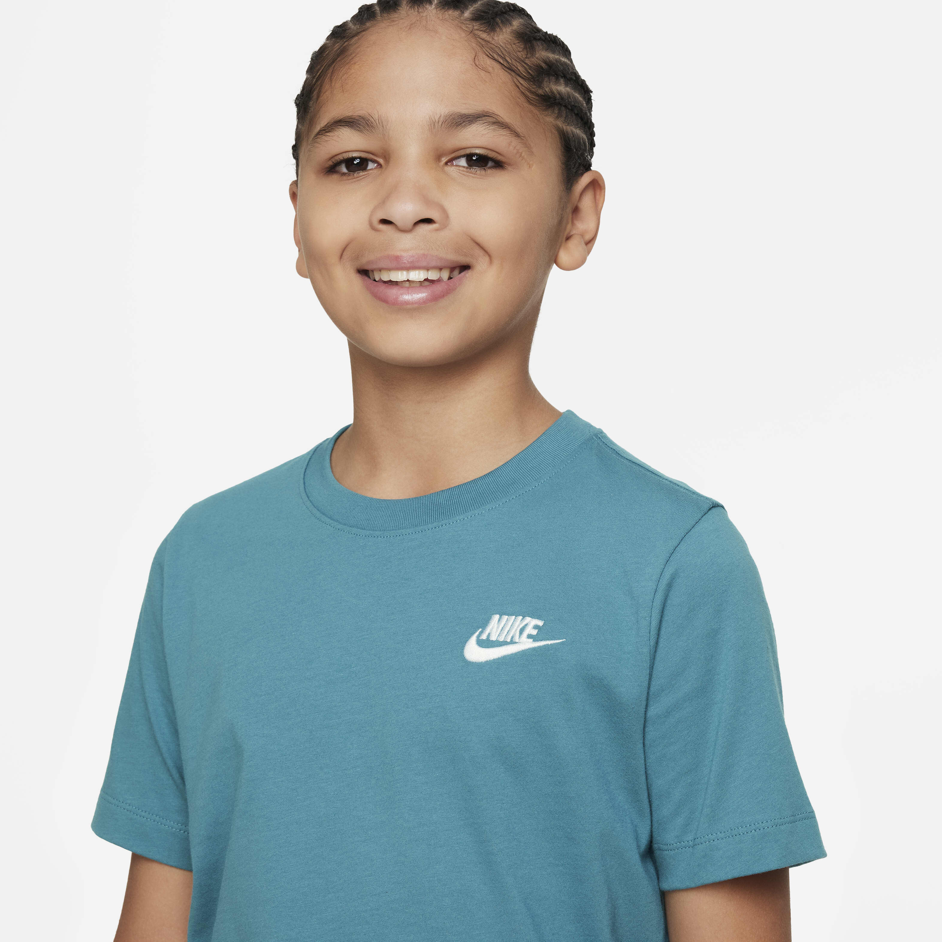 Nike Sportswear image number 2