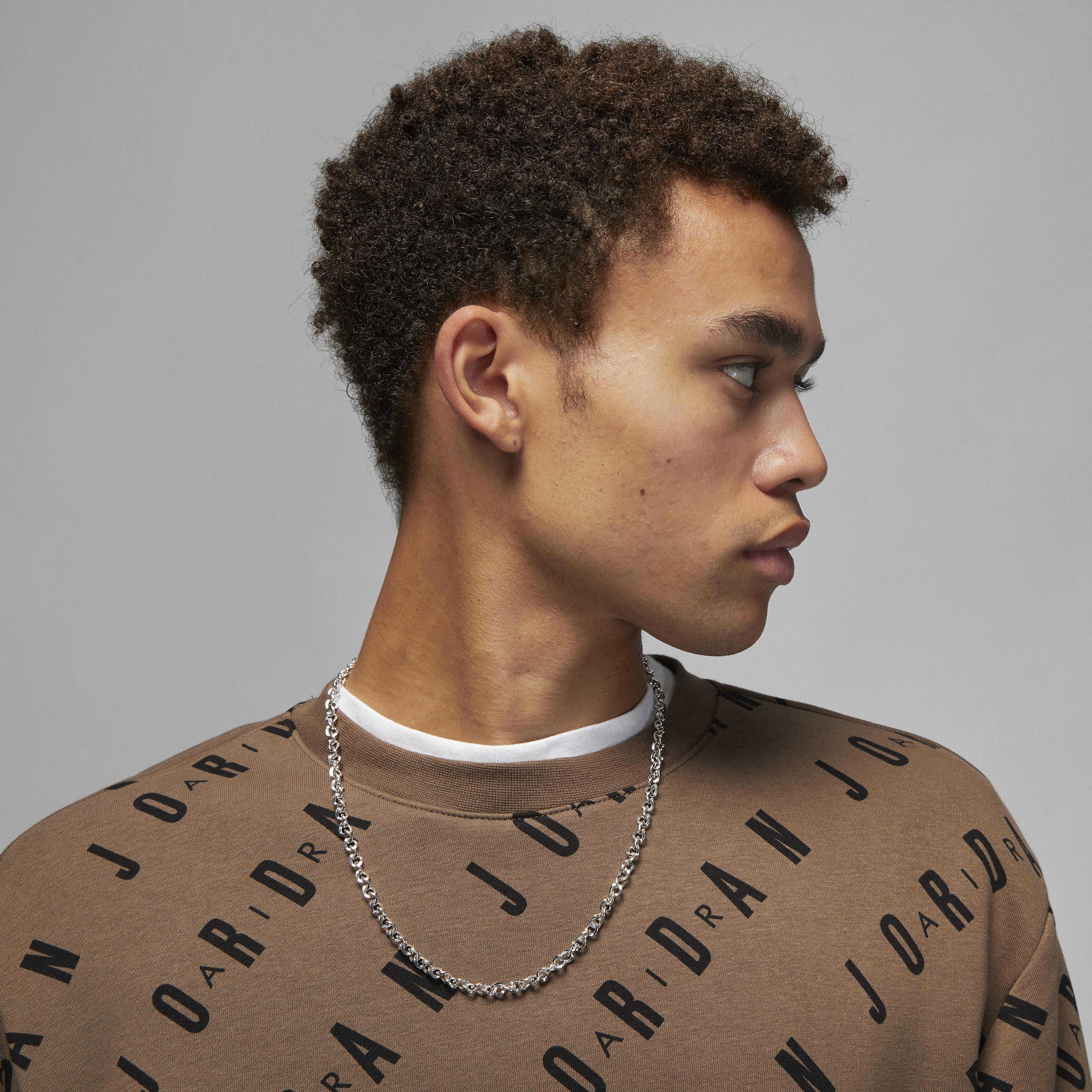 Jordan Essentials image number 2