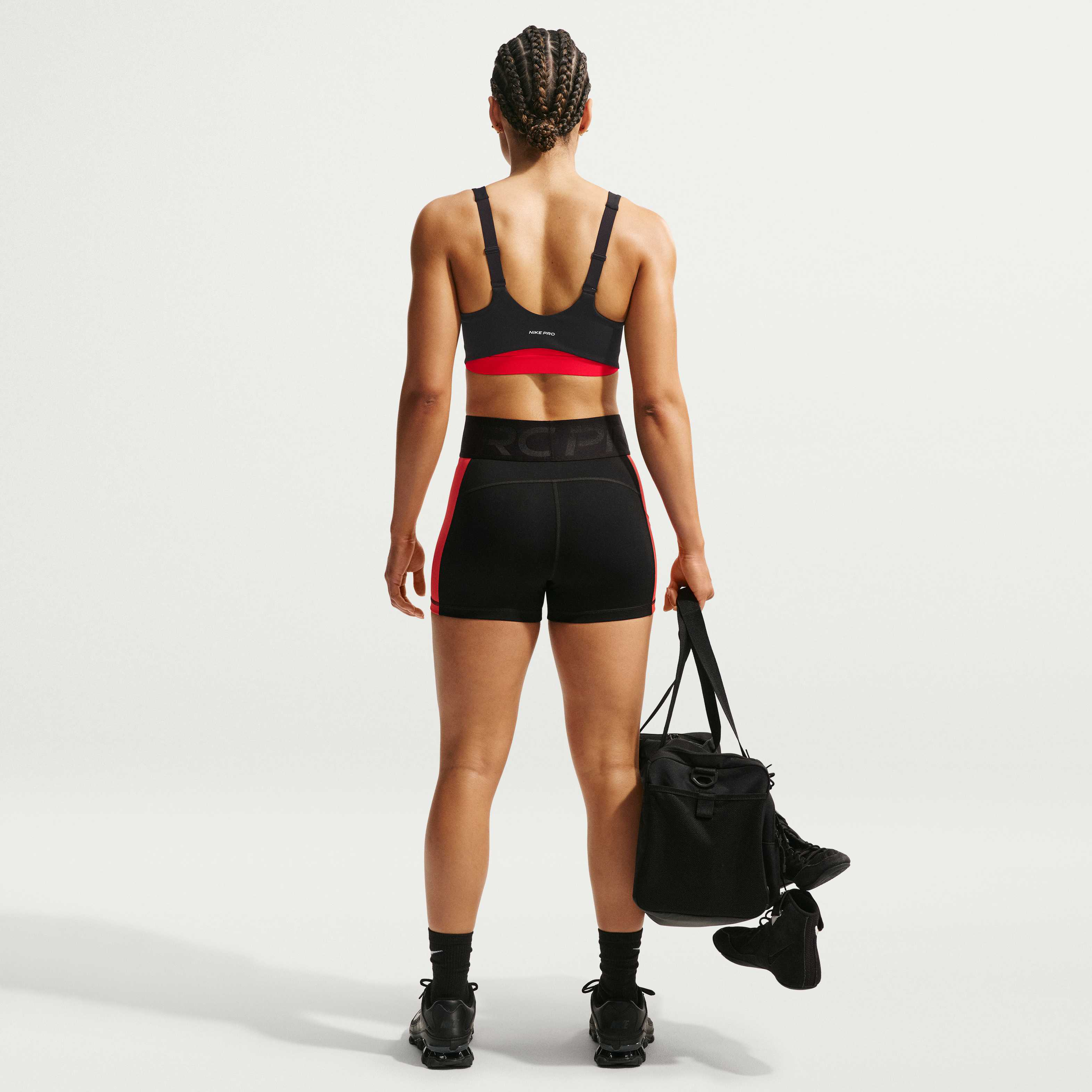 Nike Pro Sculpt image number 4