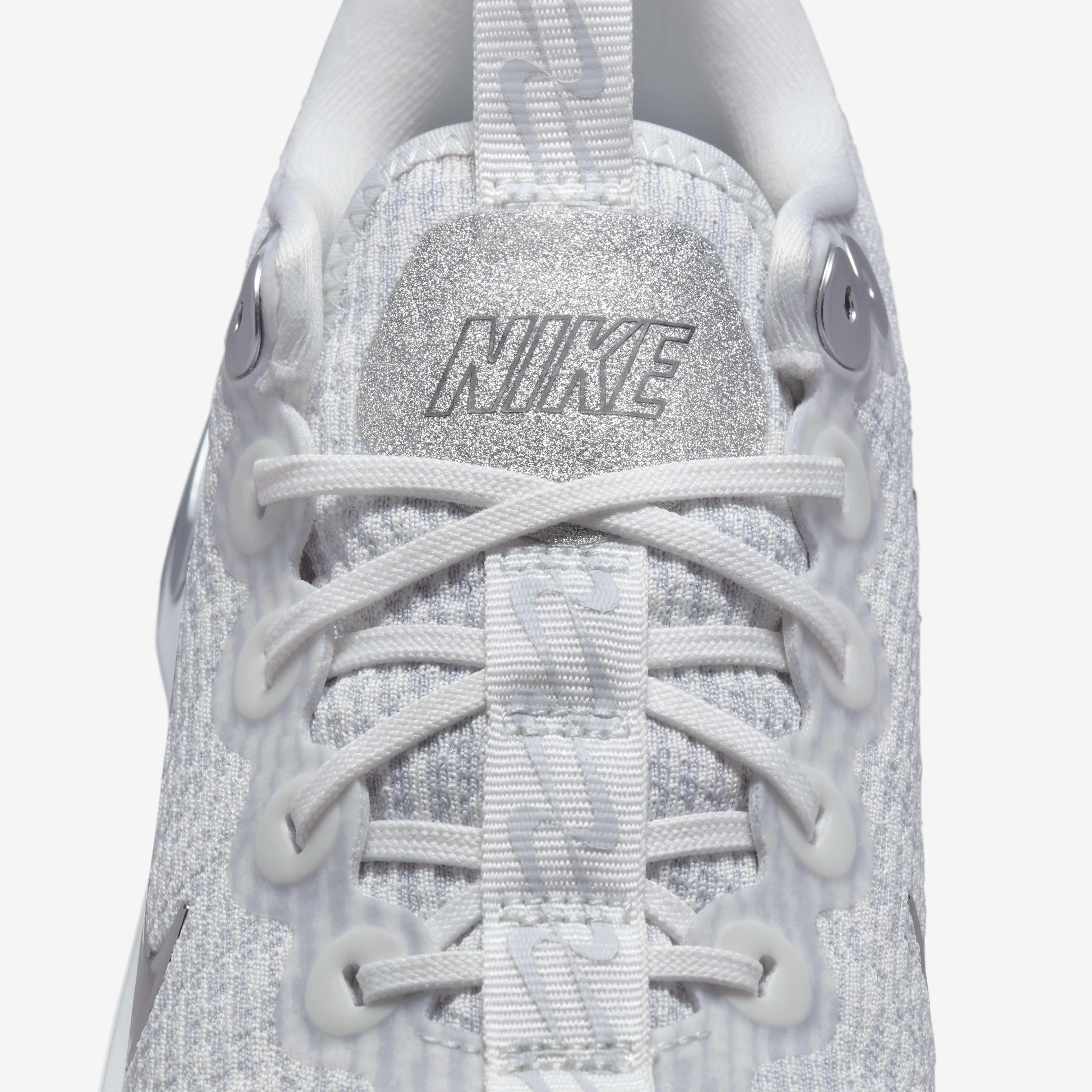 نايكي موتيفا بريميوم image number 8