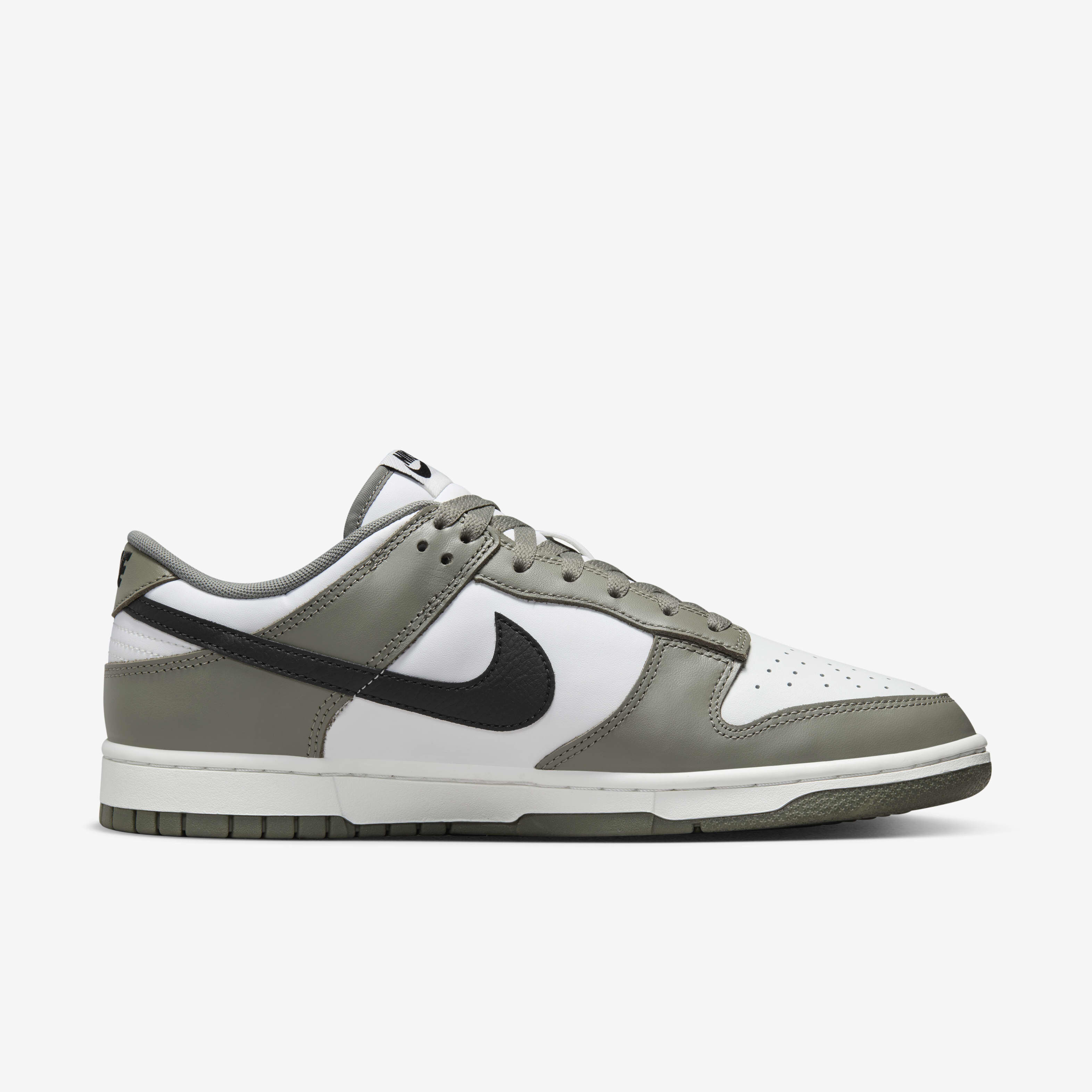 Nike Dunk Low image number 2