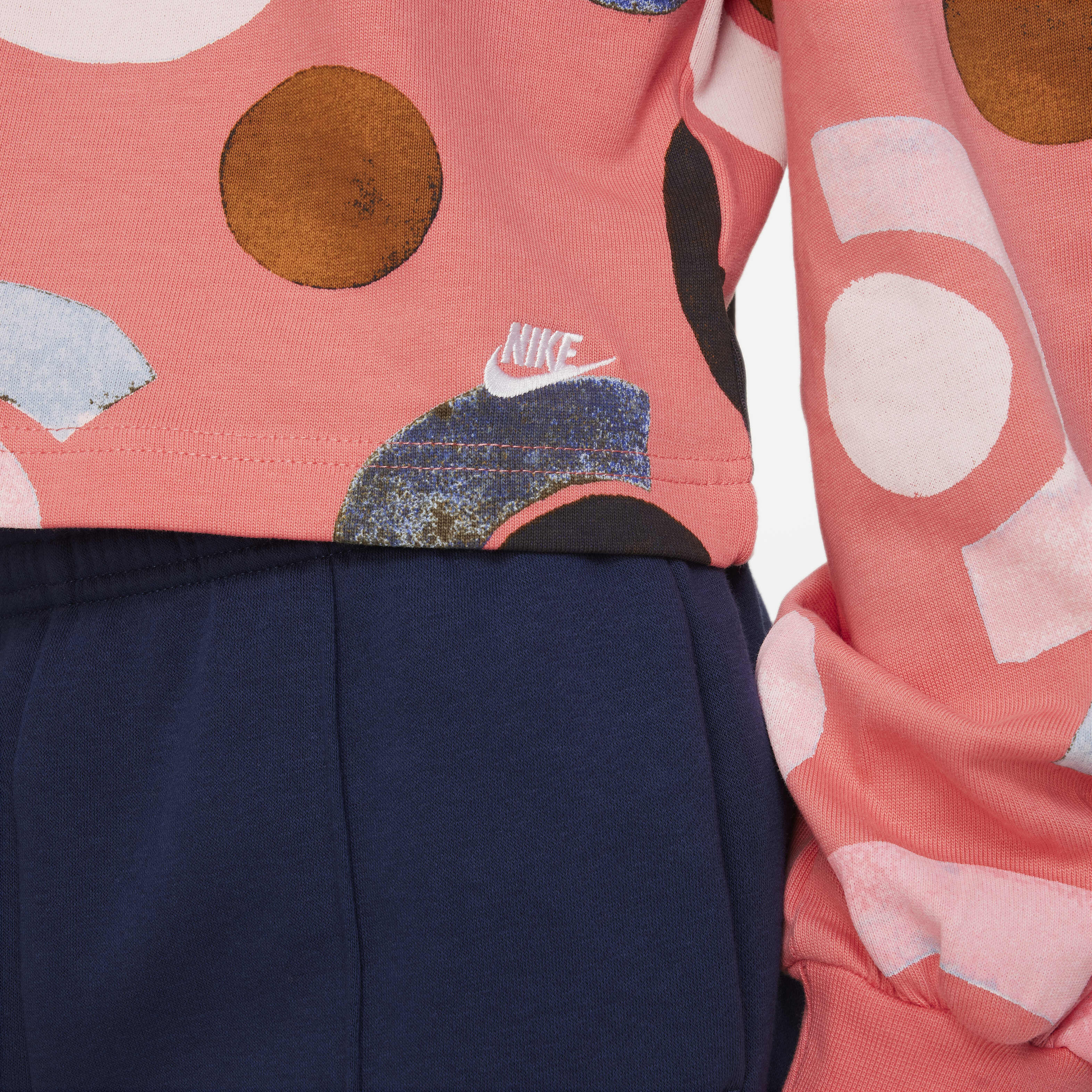 نايكي سبورتسوير image number 3