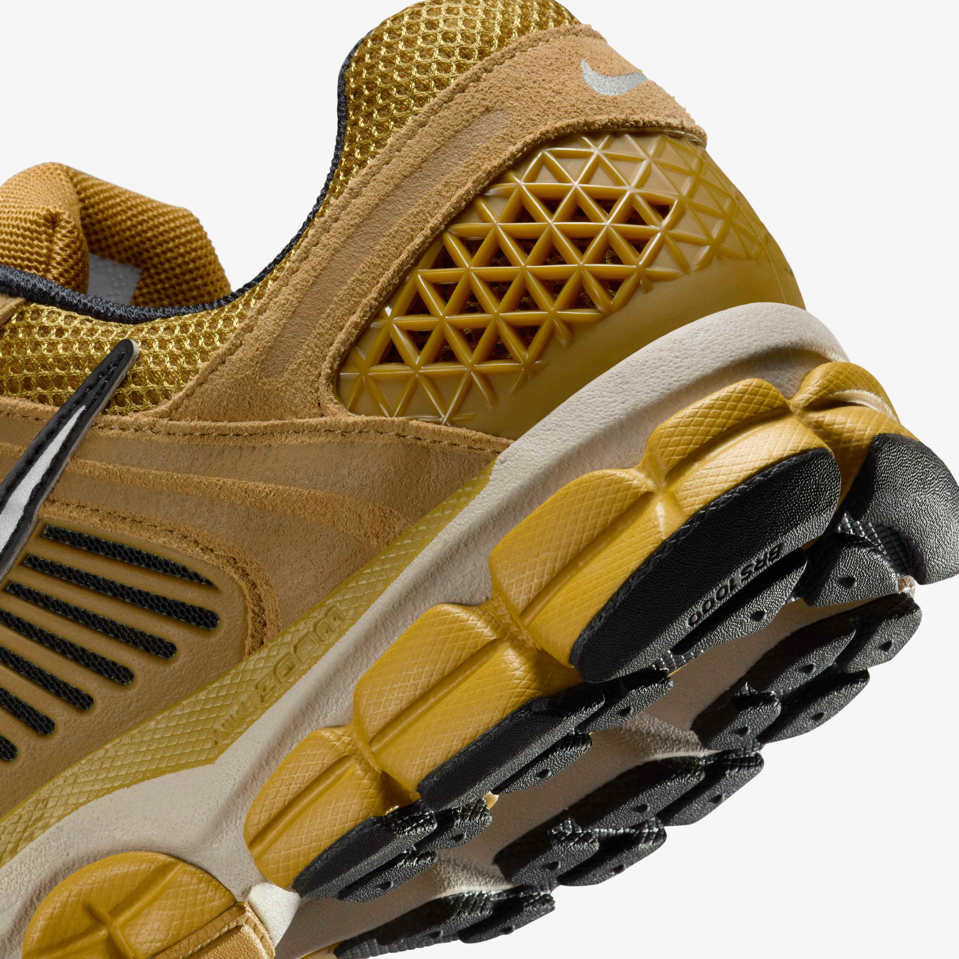 Nike Zoom Vomero 5 image number 7