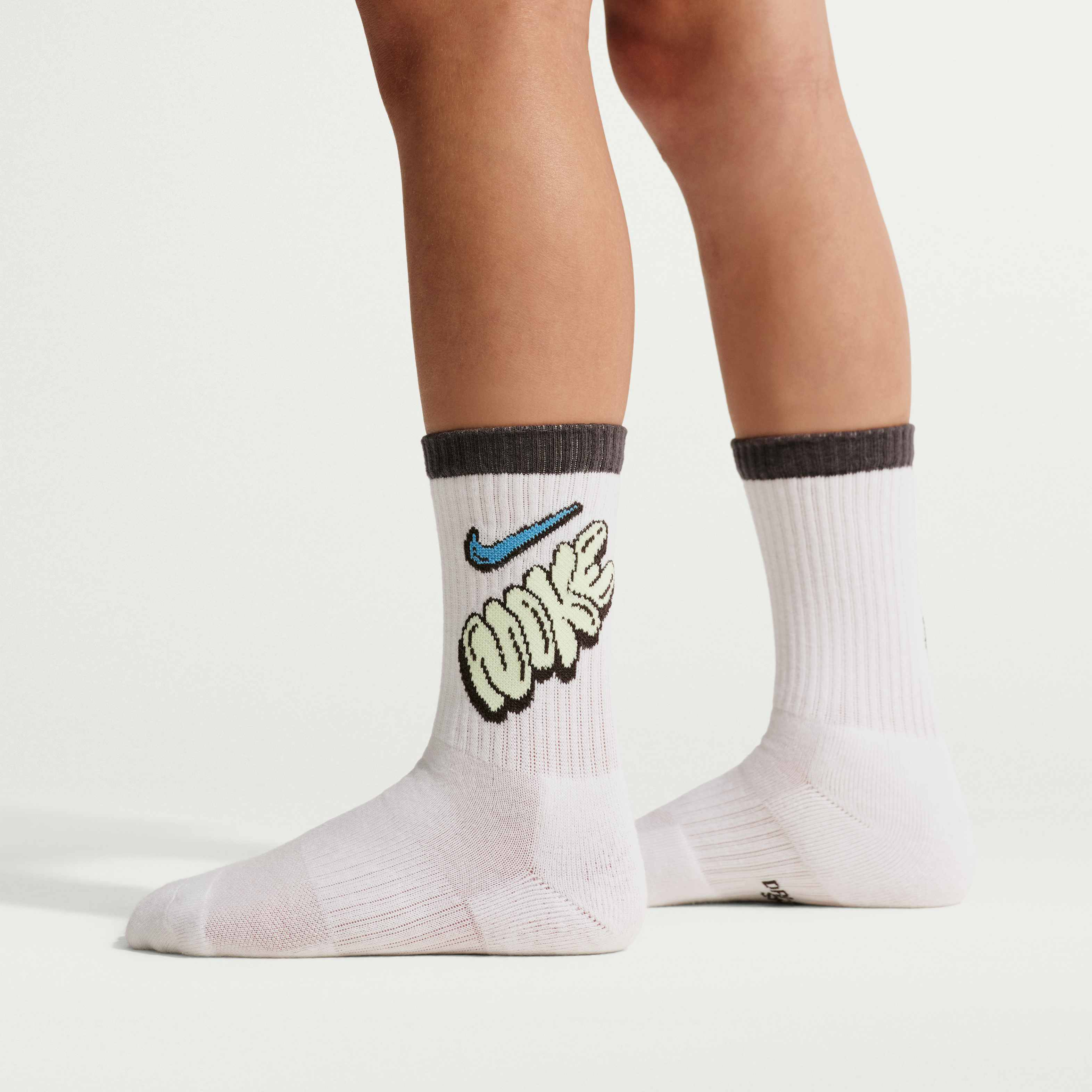 Nike Everyday Cushioned image number 2