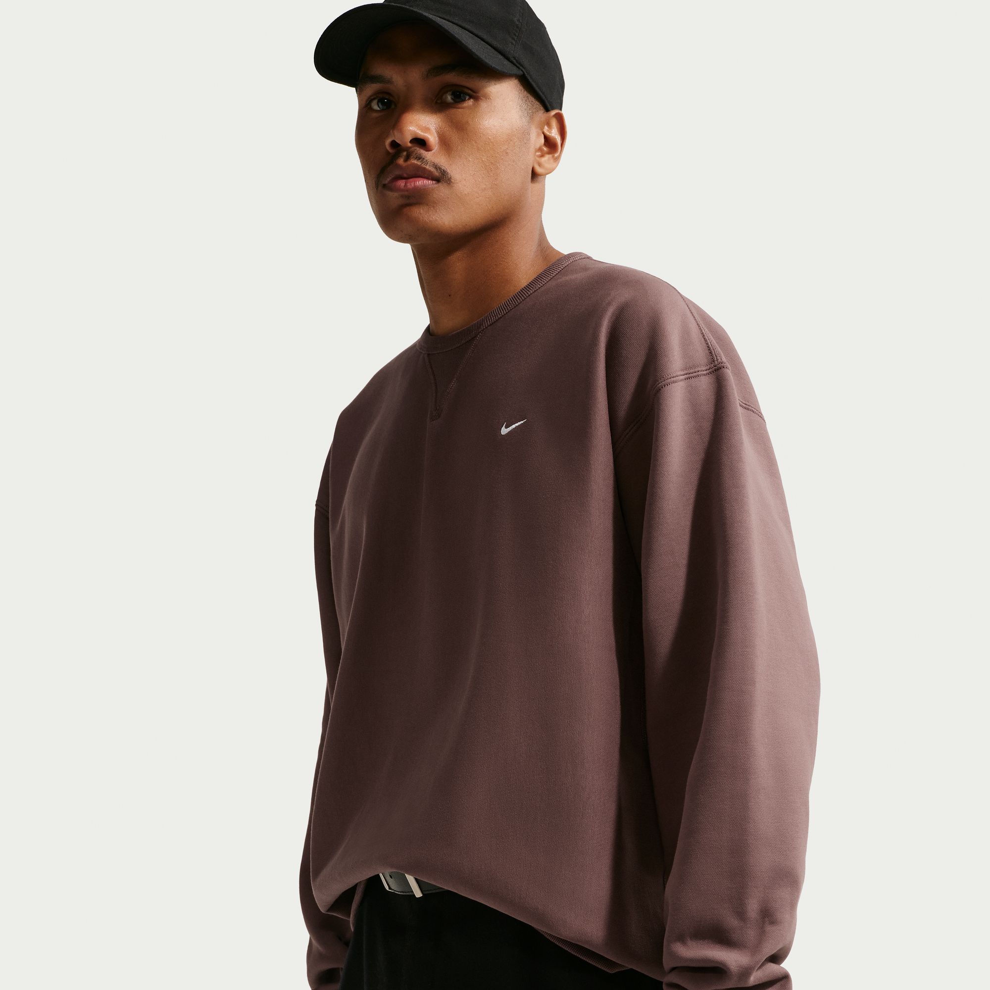 Nike Solo Swoosh image number 4