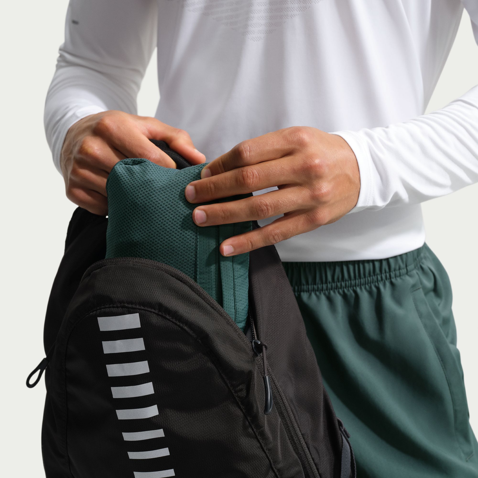 Nike Impossibly Light Windrunner image number 6