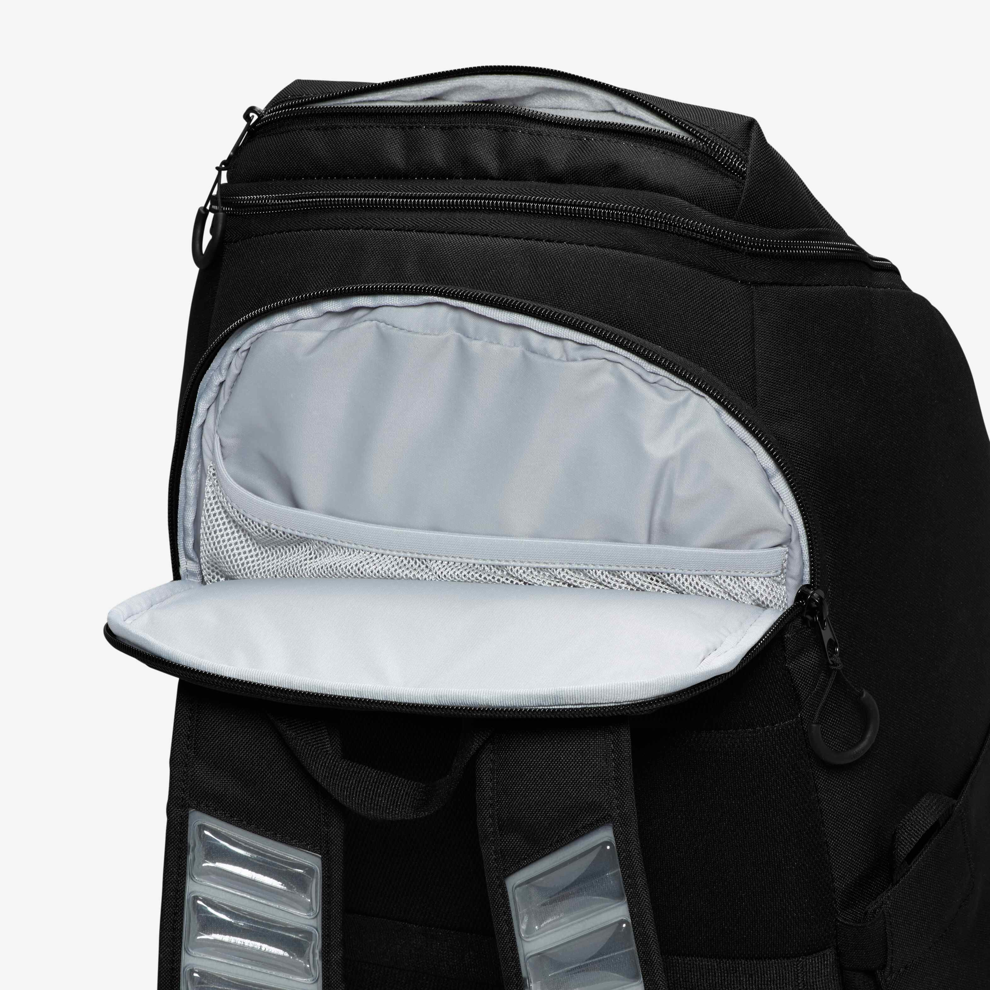 Nike Varsity Elite image number 4