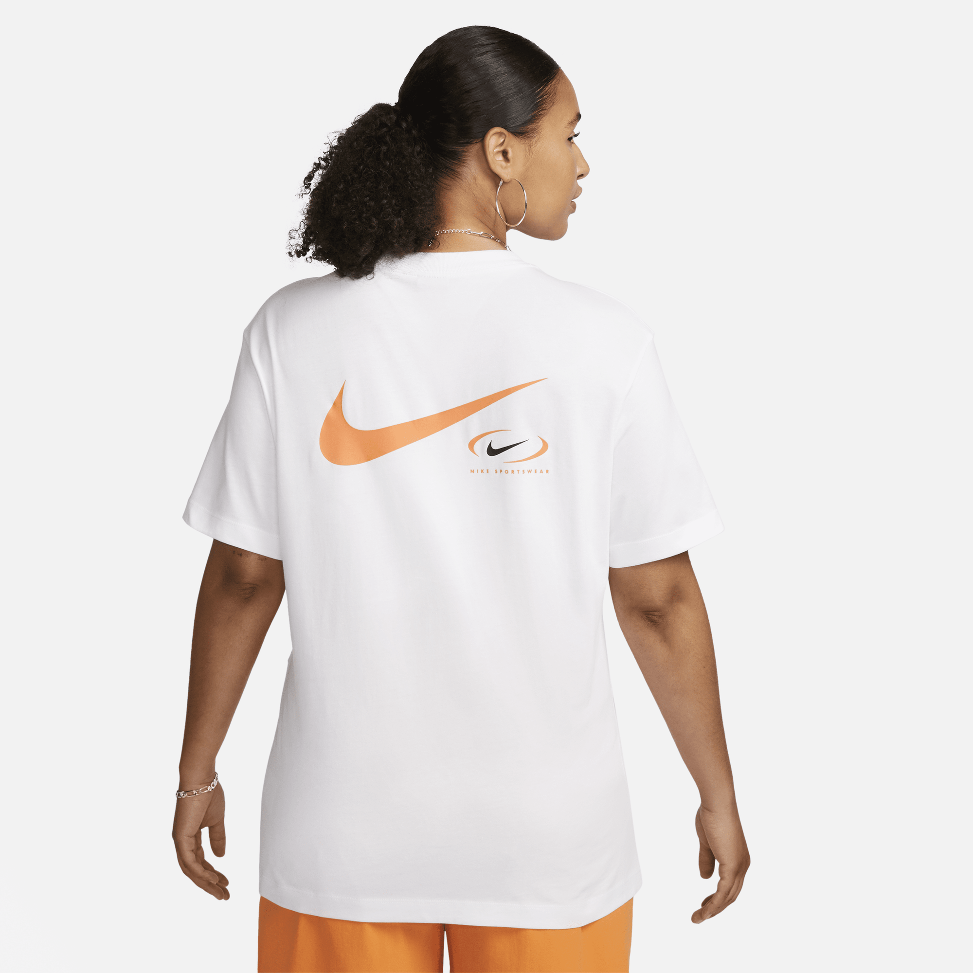 Nike t shirt for clearance ladies