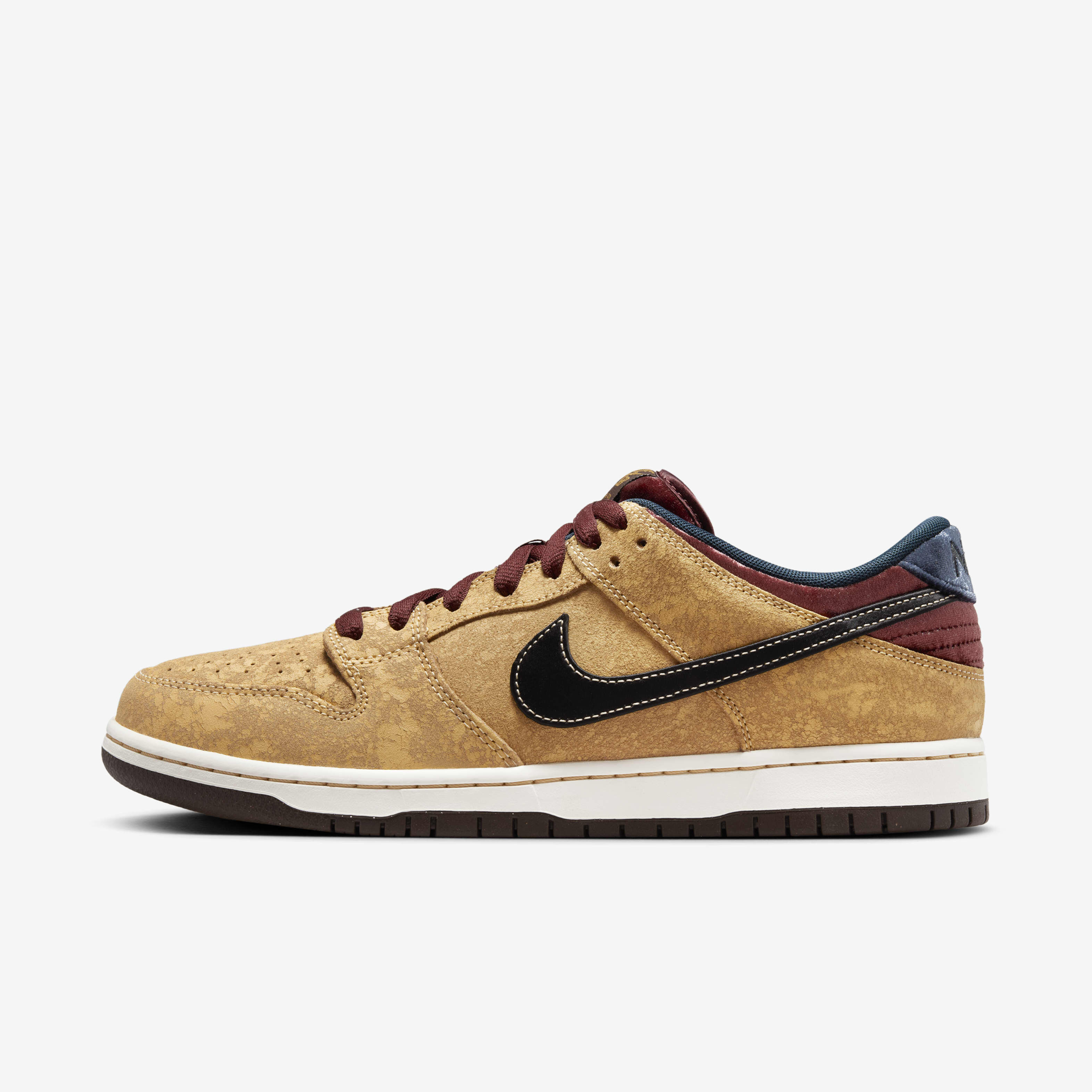 Shop Nike Sale Collection in UAE Best November Deals Part Sale Upto 70 Off