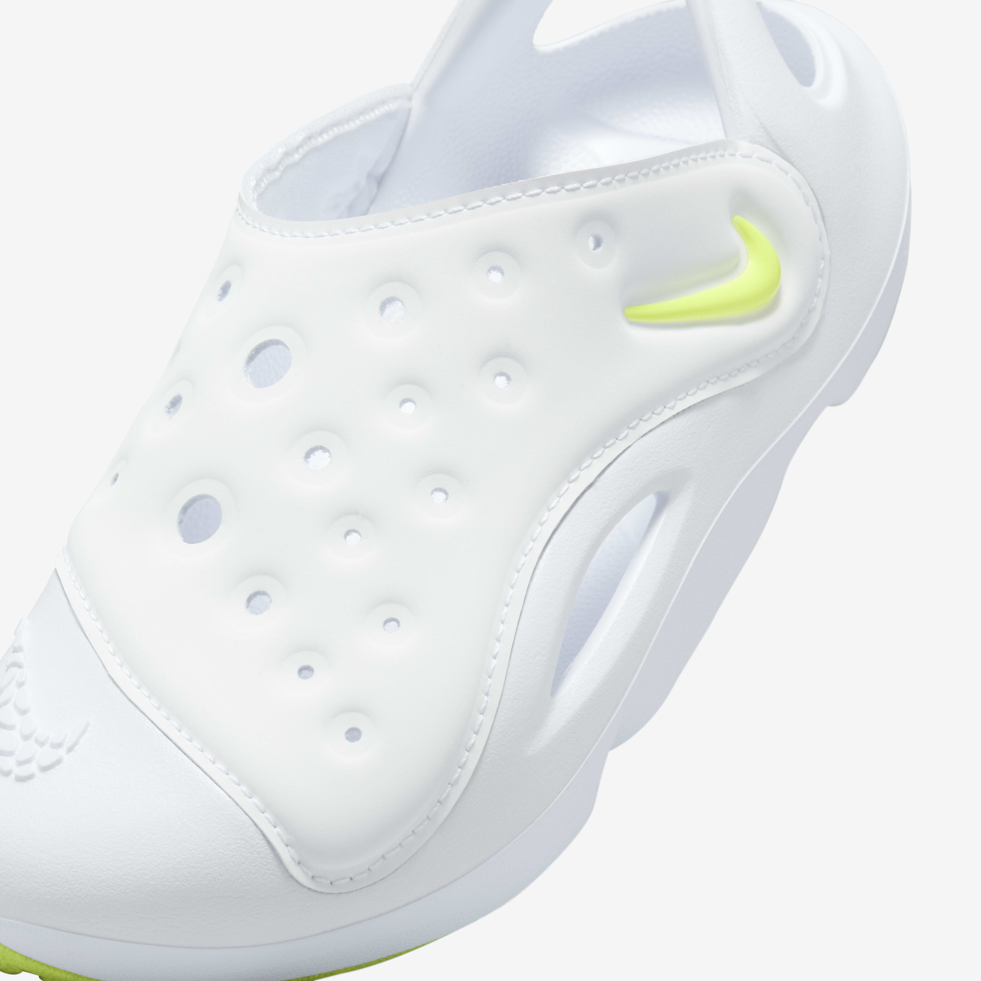 Nike Aqua Swoosh image number 6