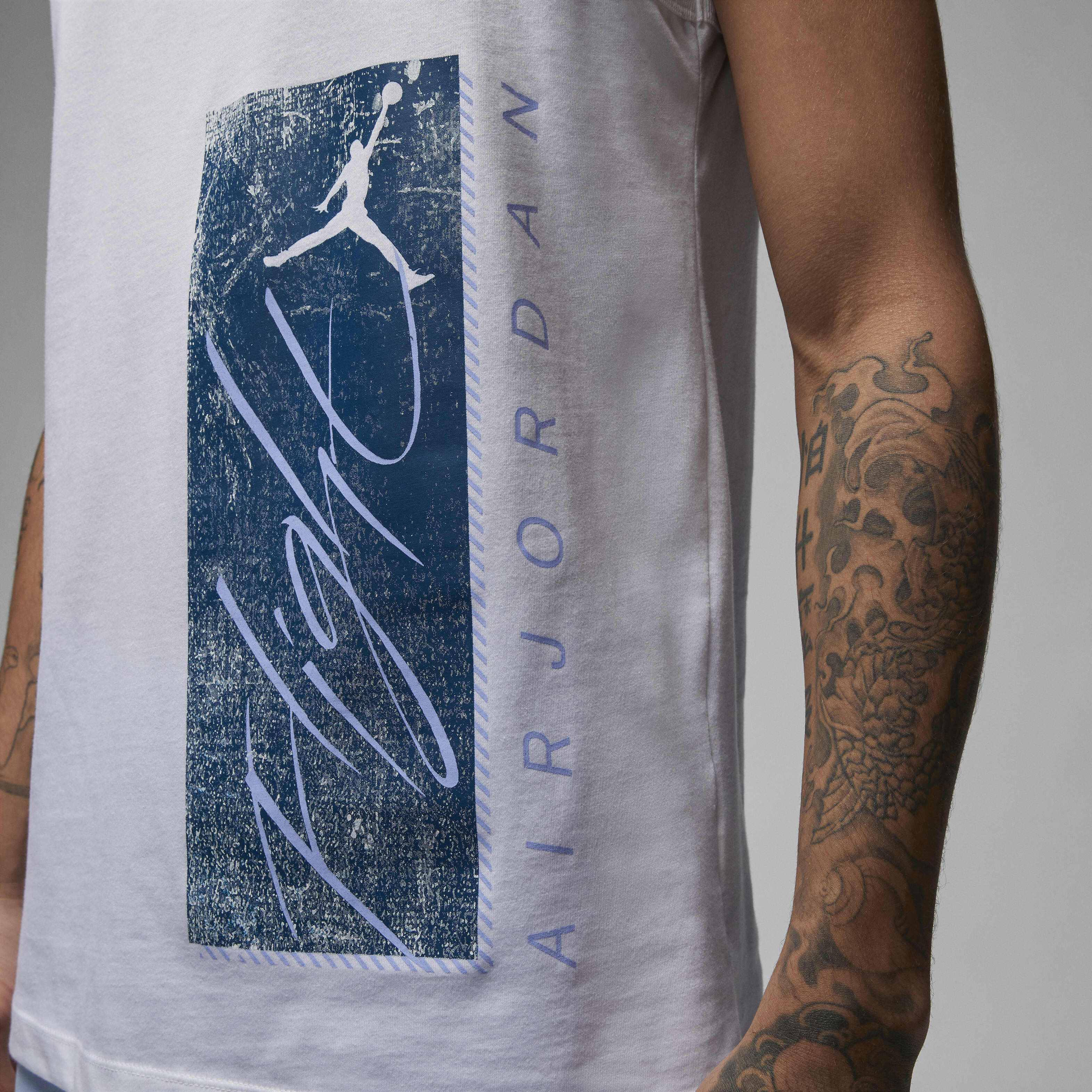 Jordan Essentials image number 3