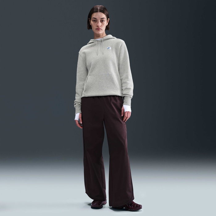 Nike Club image number 5 Nike Club image number 5