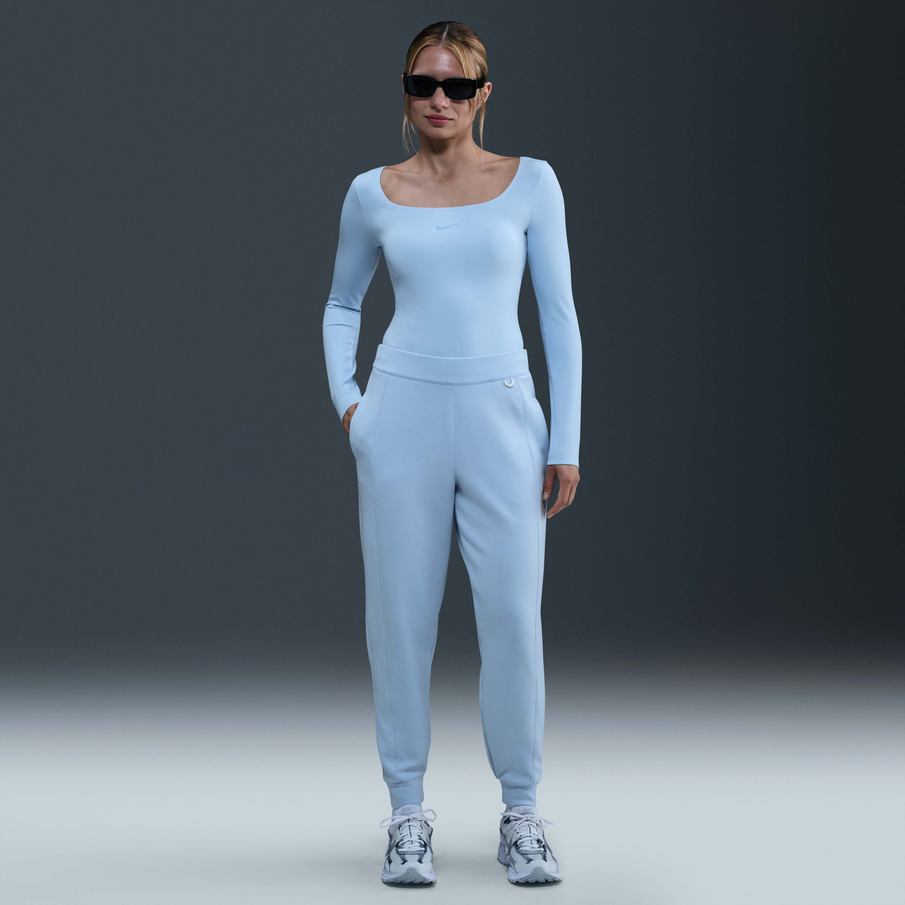 Nike Form image number 0