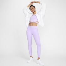 Nike Universa